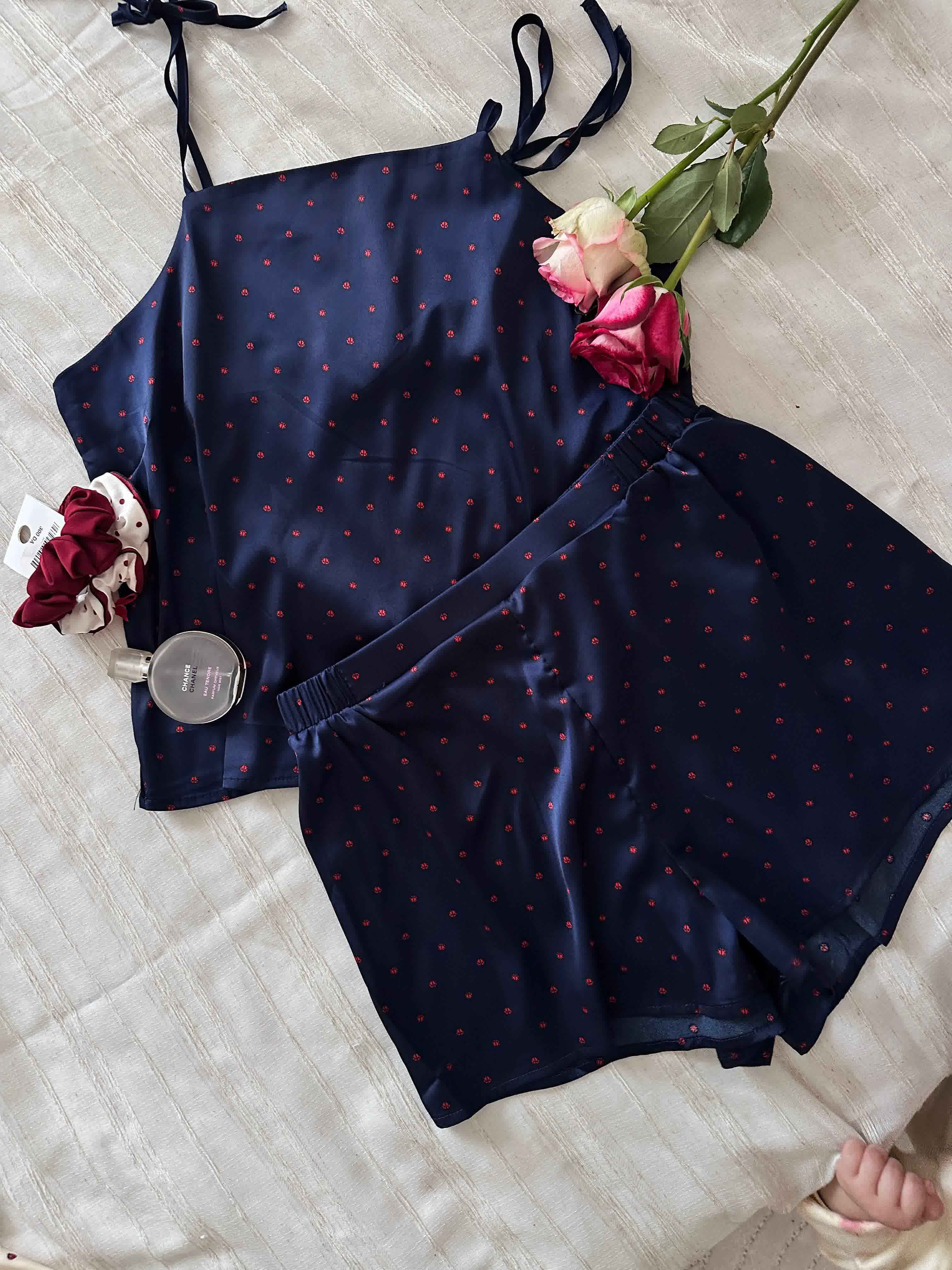 Bustier short satin coccinelle 