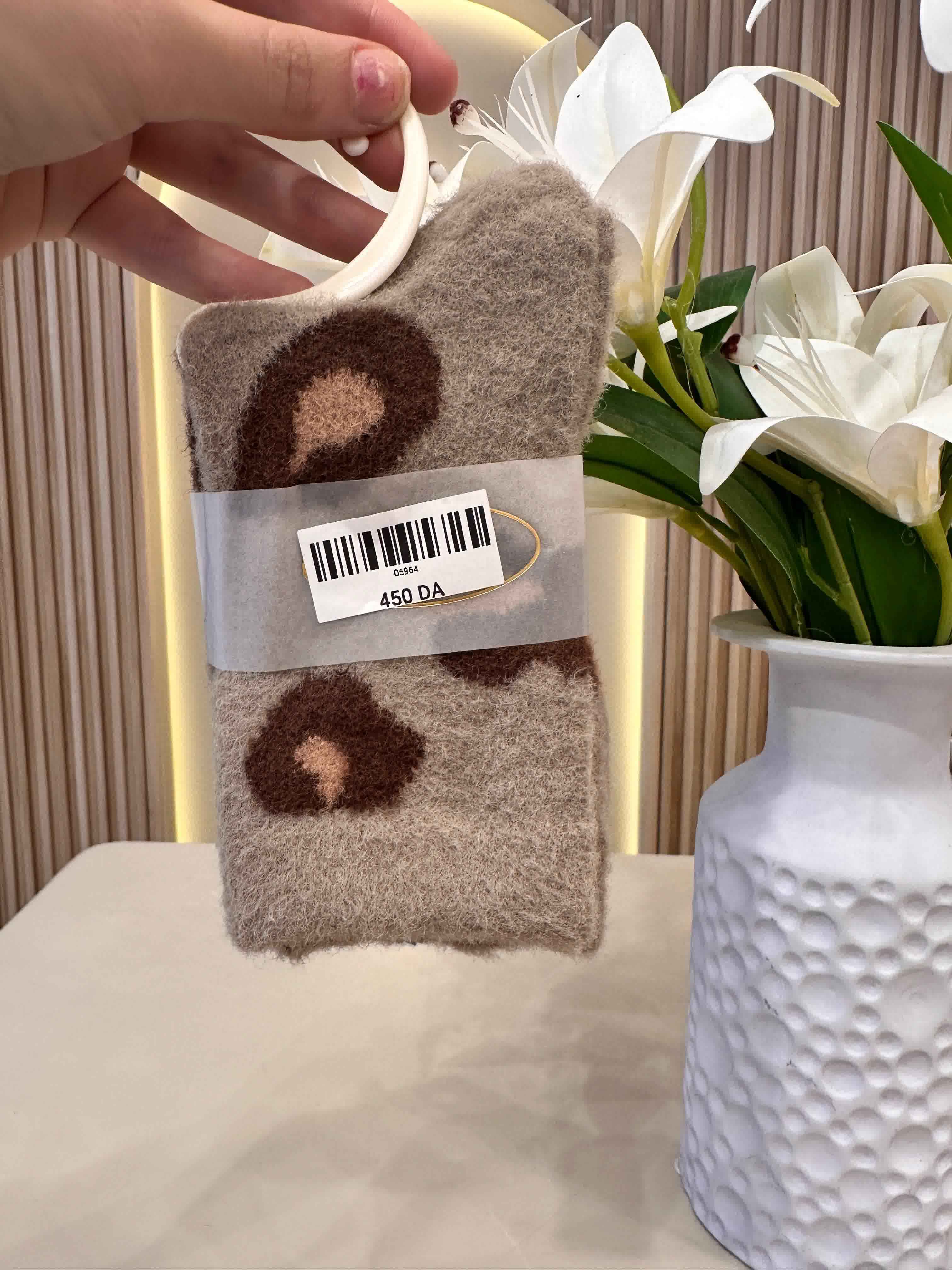 chaaussette fluffy leopard 