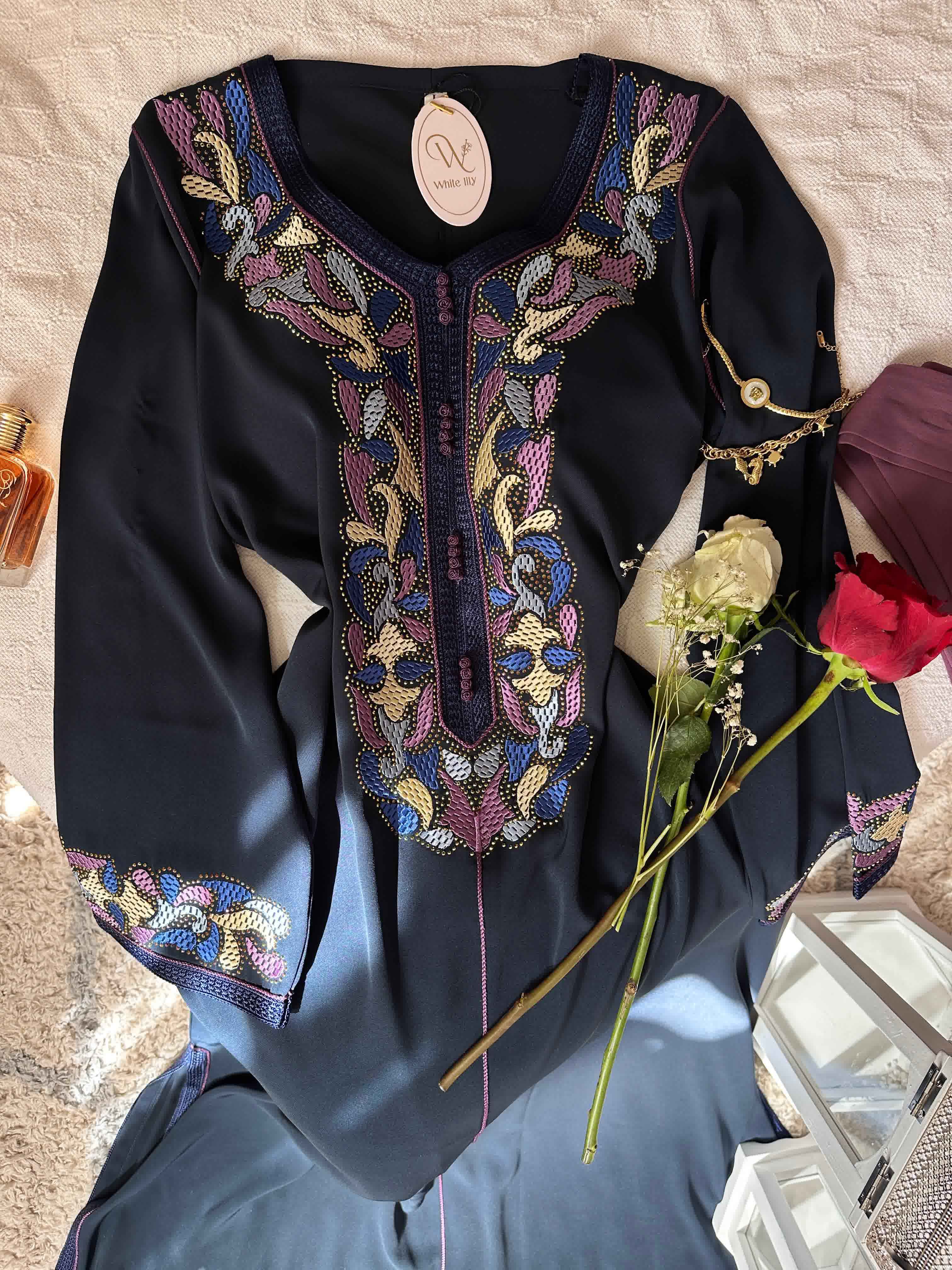 Robe broderie couleur 