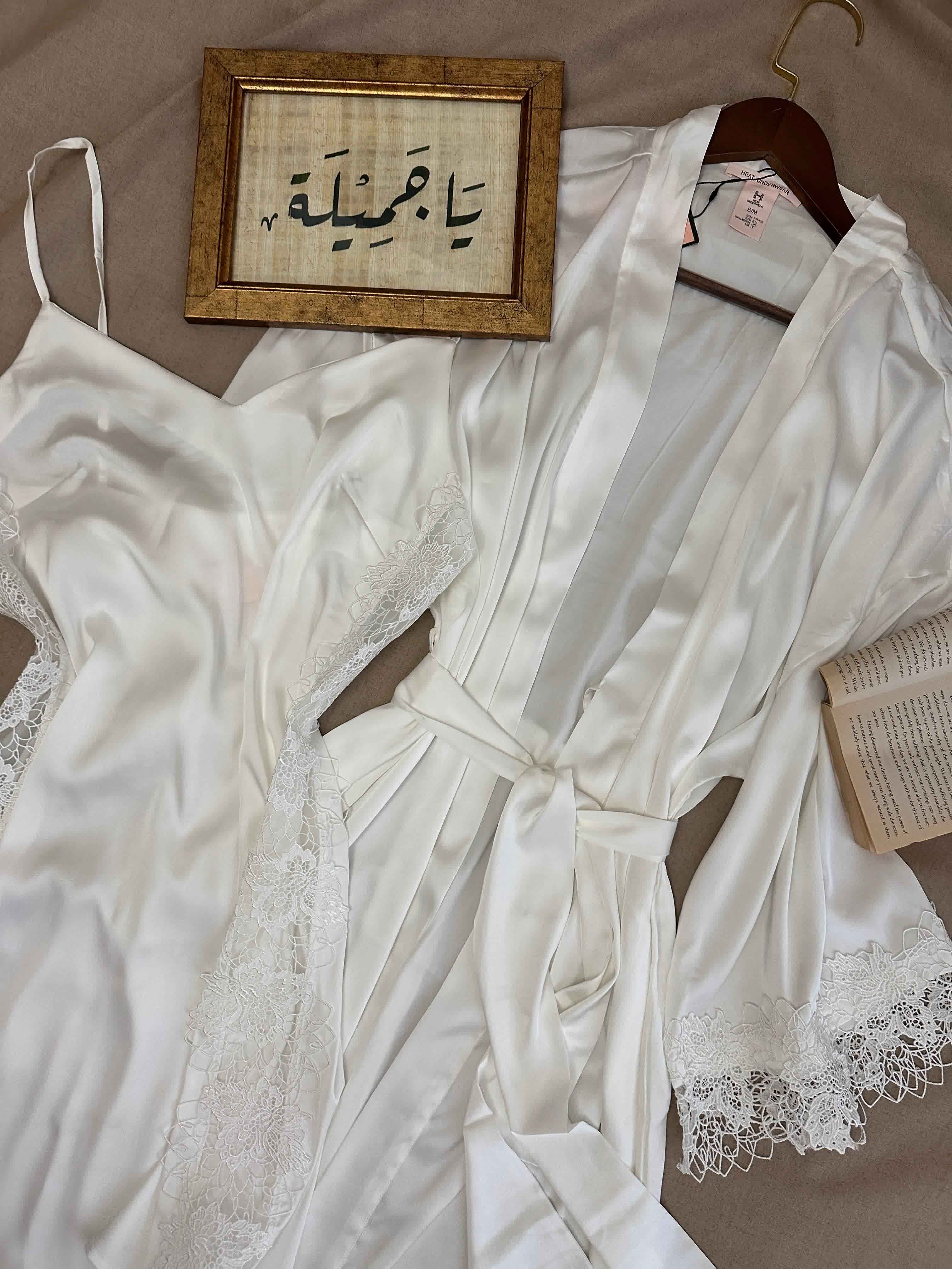 Déshabillé H guipure fleuri 