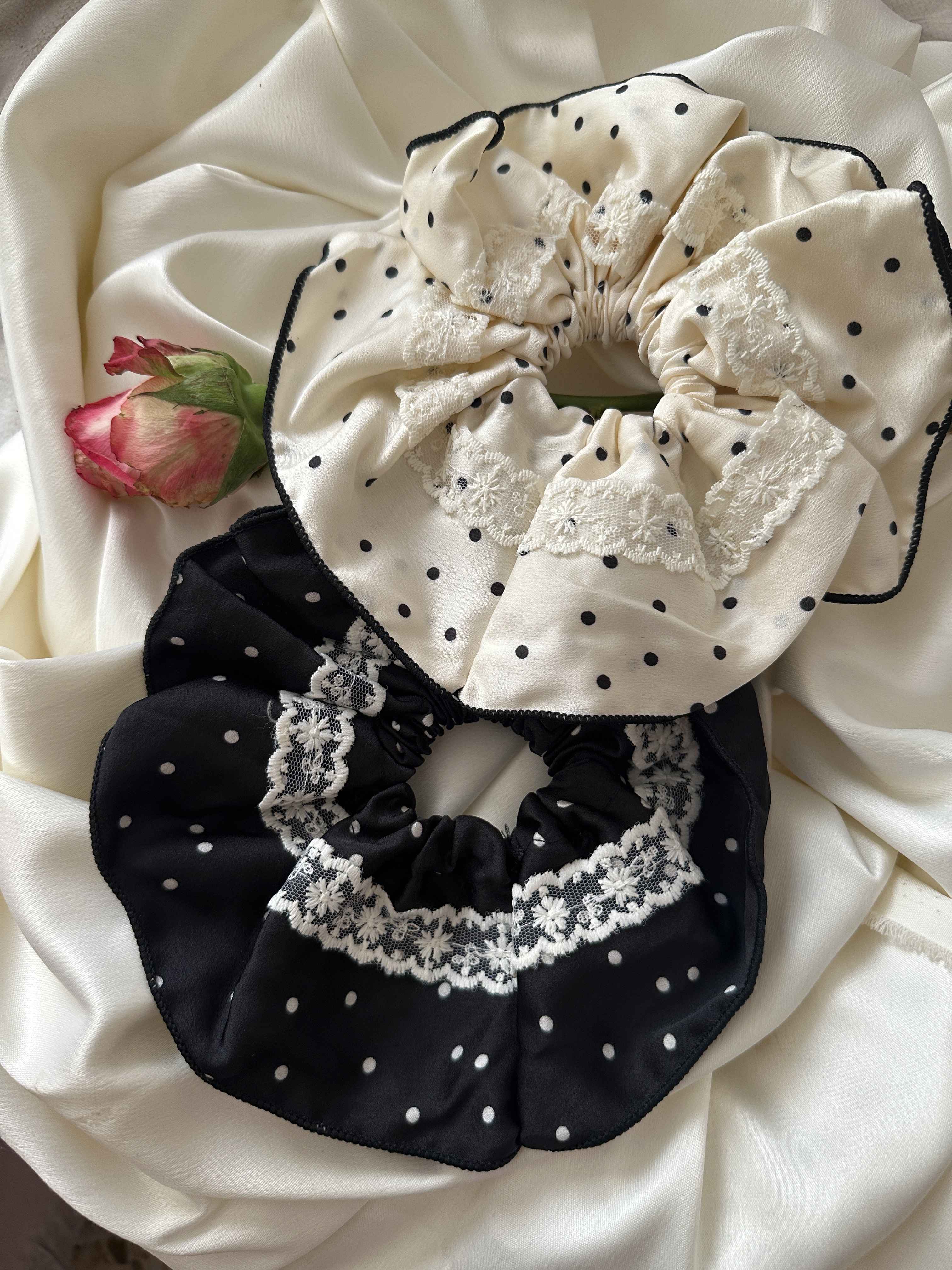 chouchou polka dots