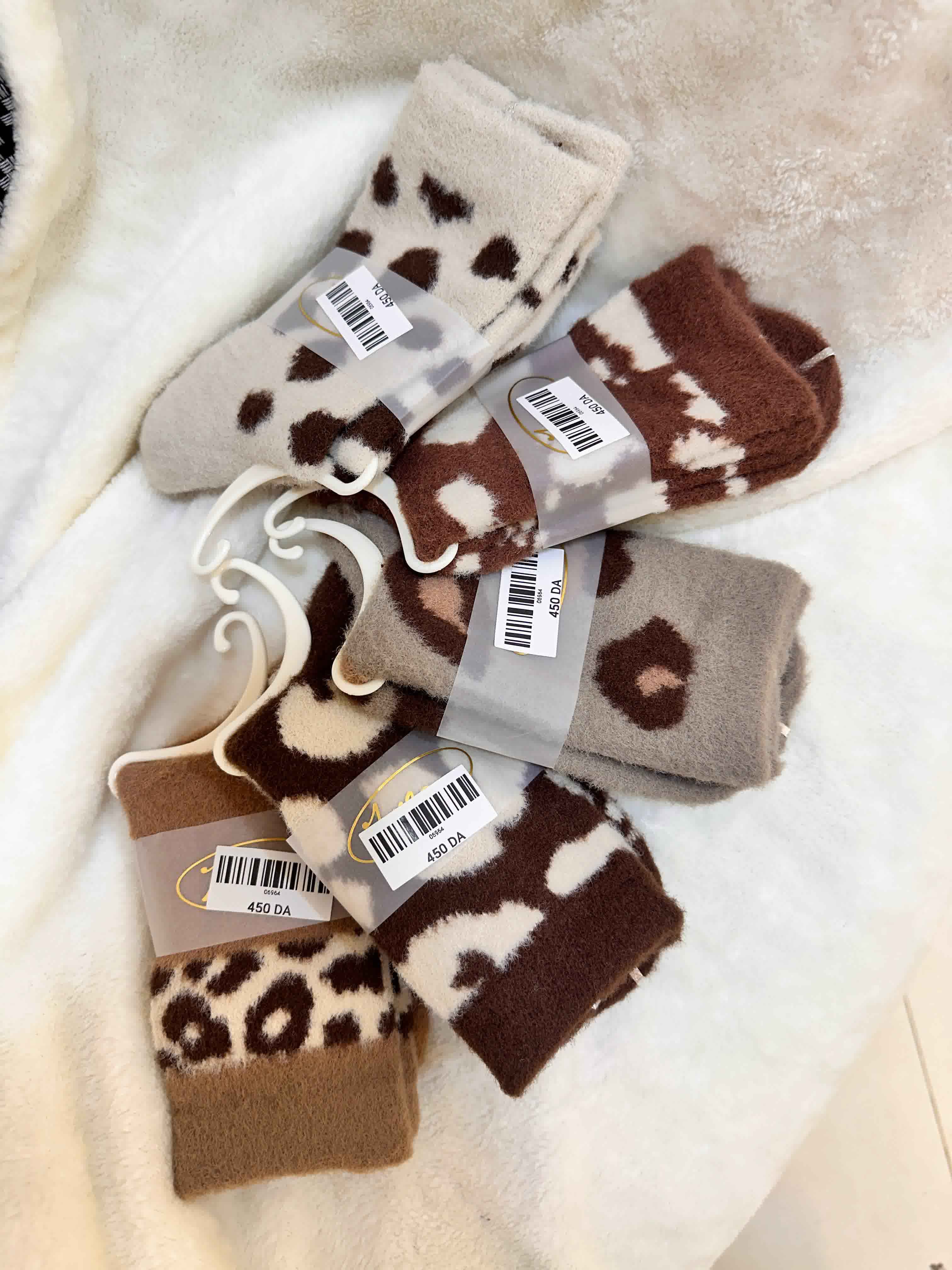chaaussette fluffy leopard