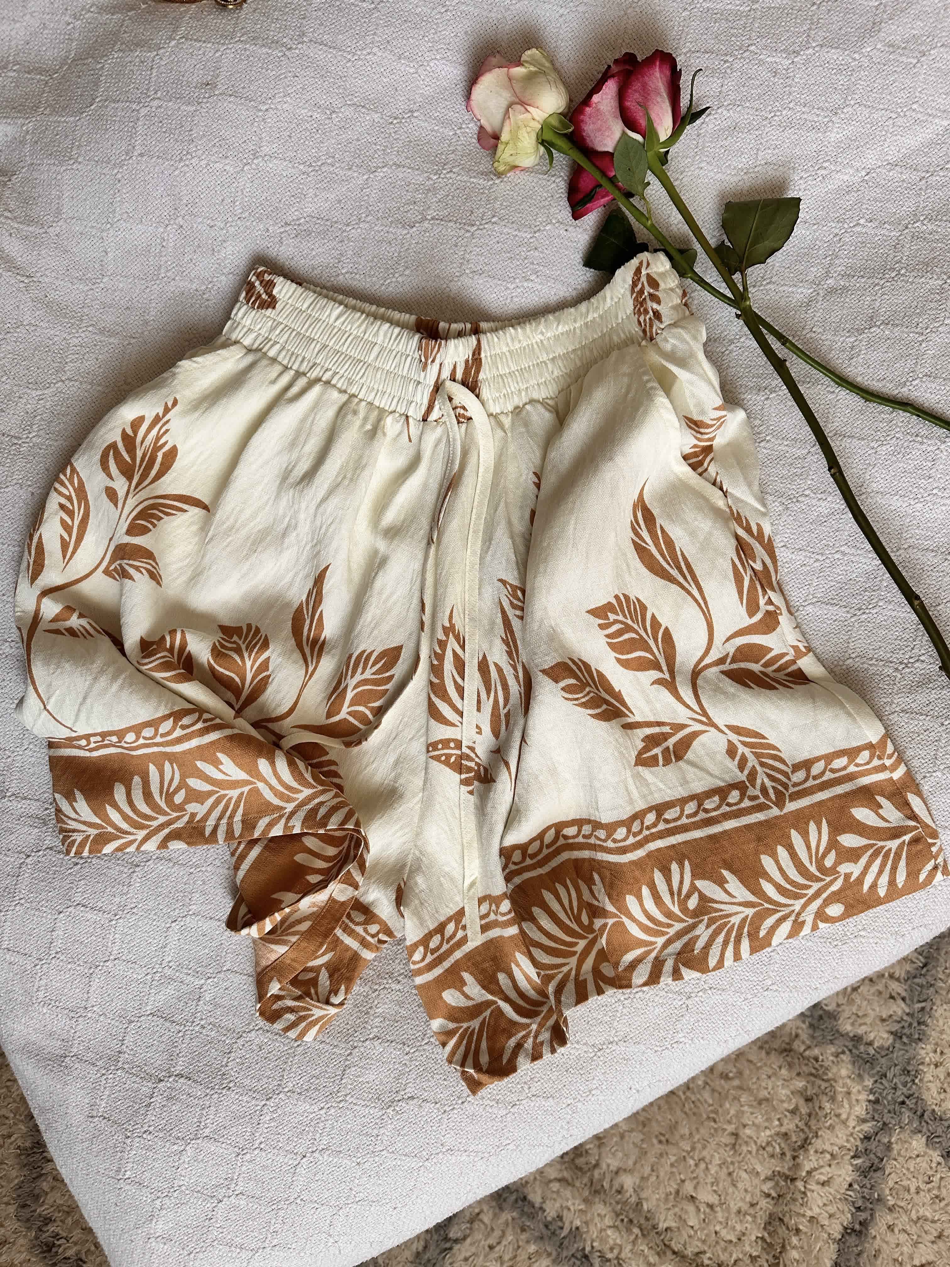 short tiramissu feuille 