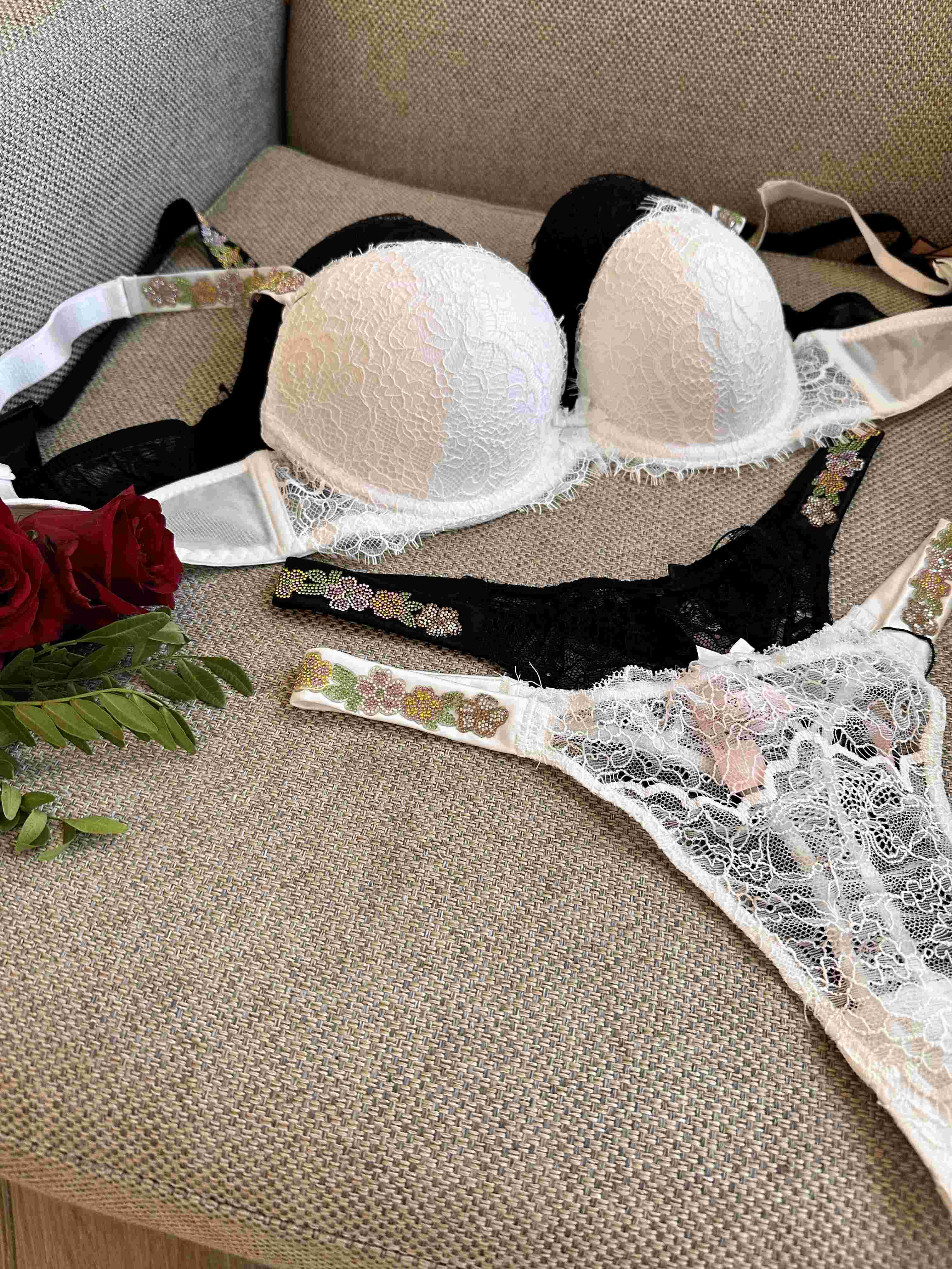 2pcs H bretelle fleur 