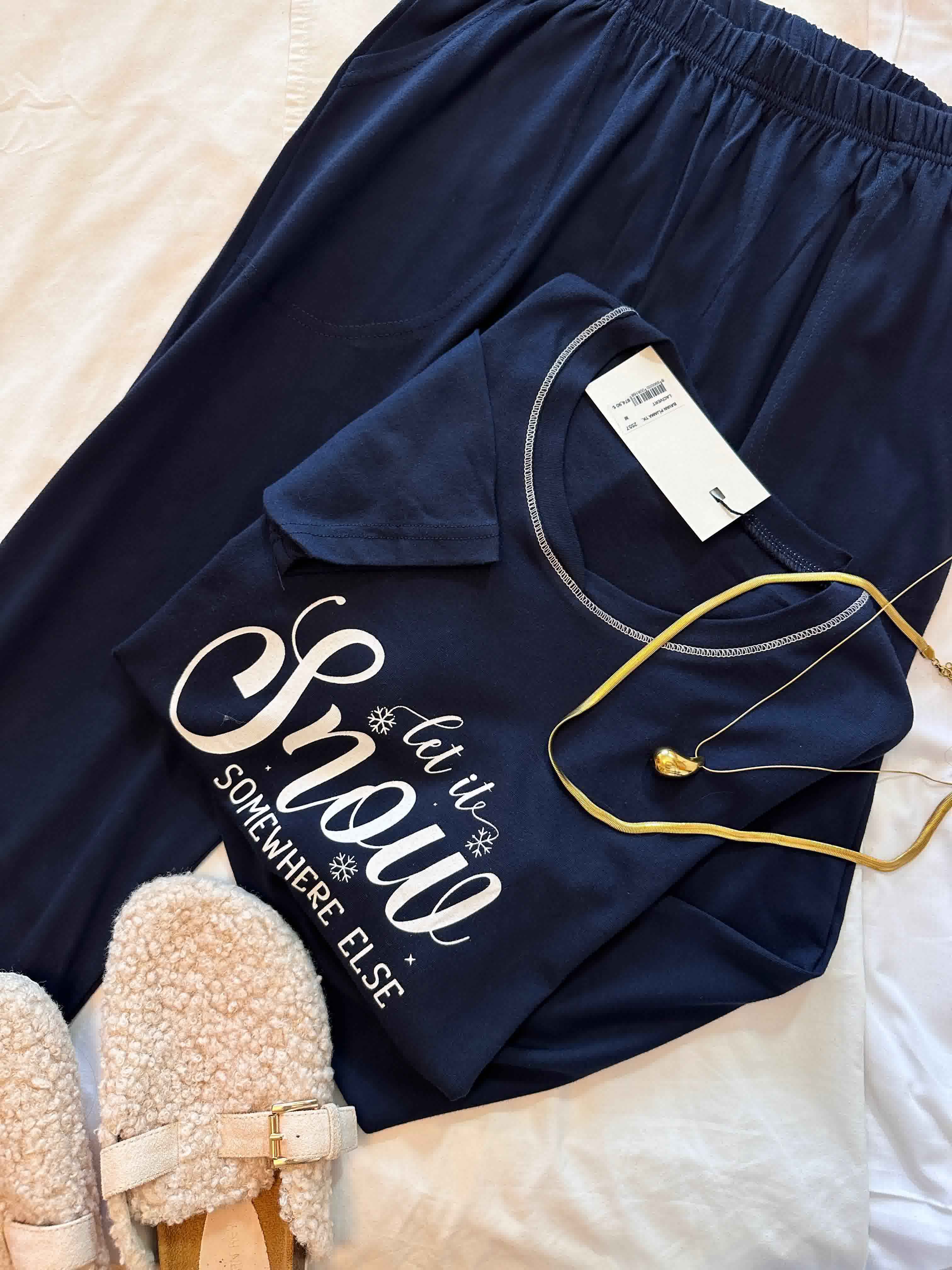 pyjama pijapia let it snow 