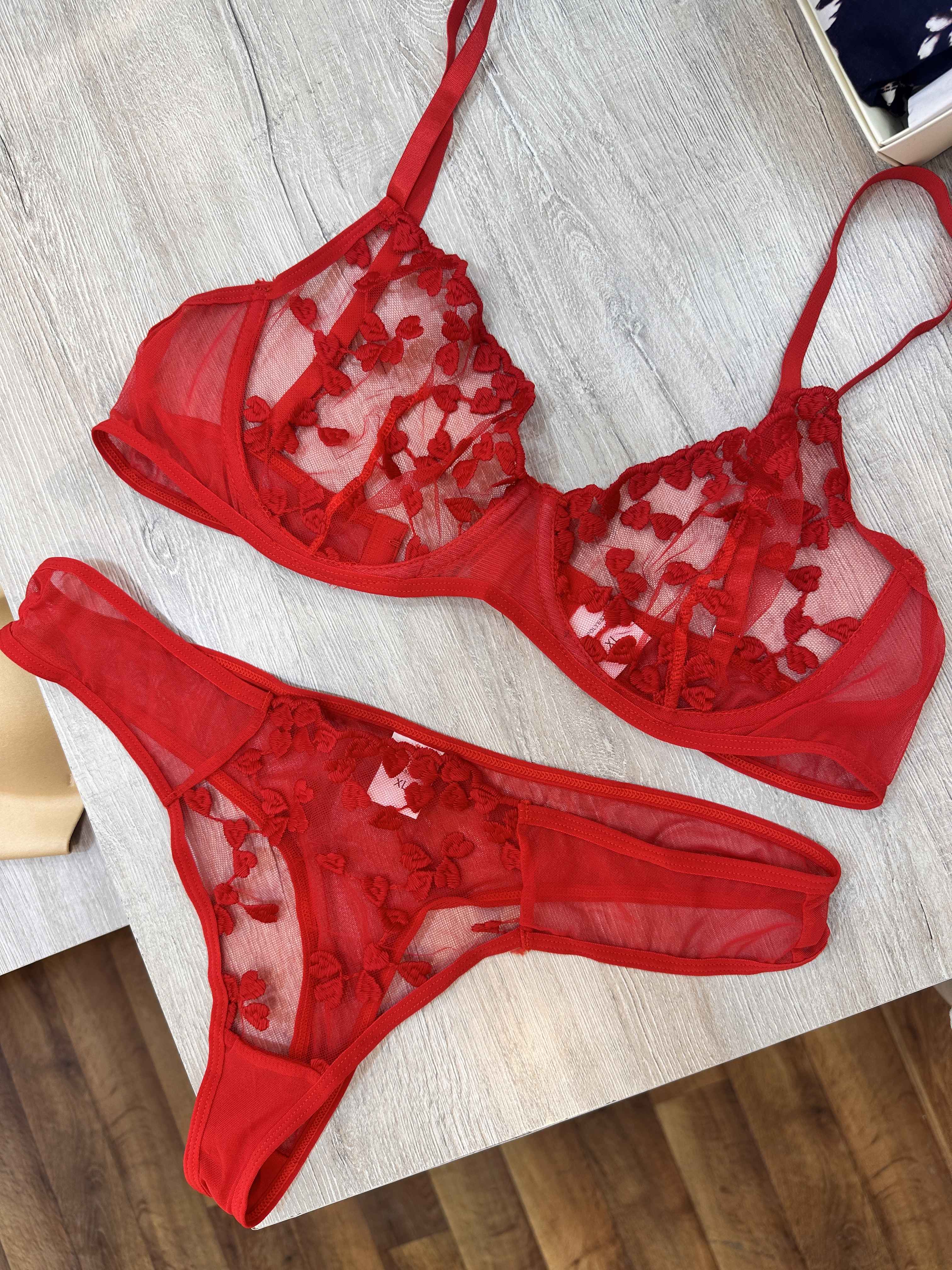 2pcs  rouge transparent