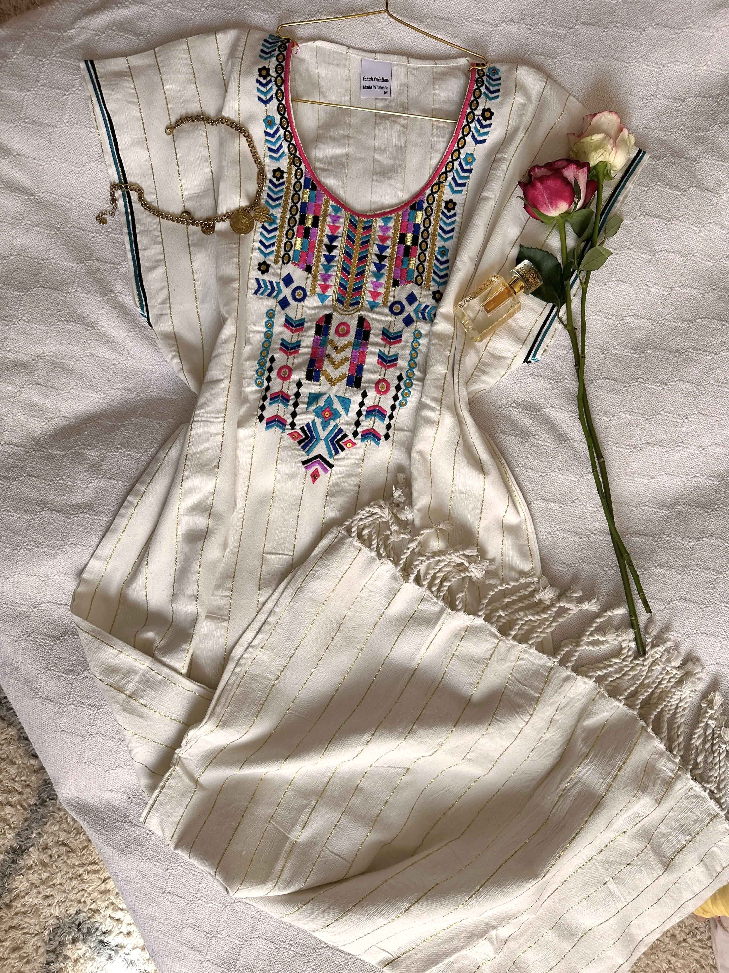 Robe tunisienne haïk 
