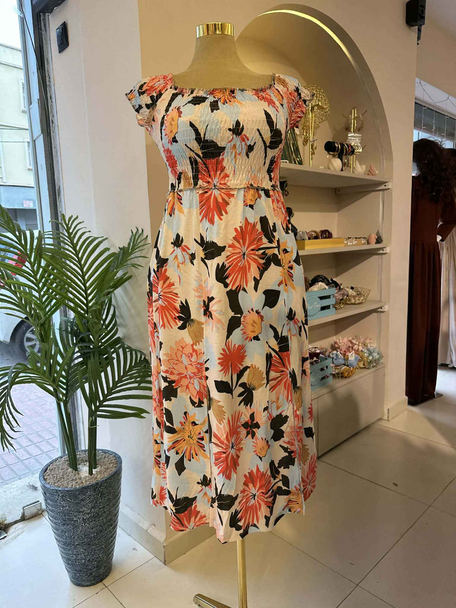 Robe fleur col bateau