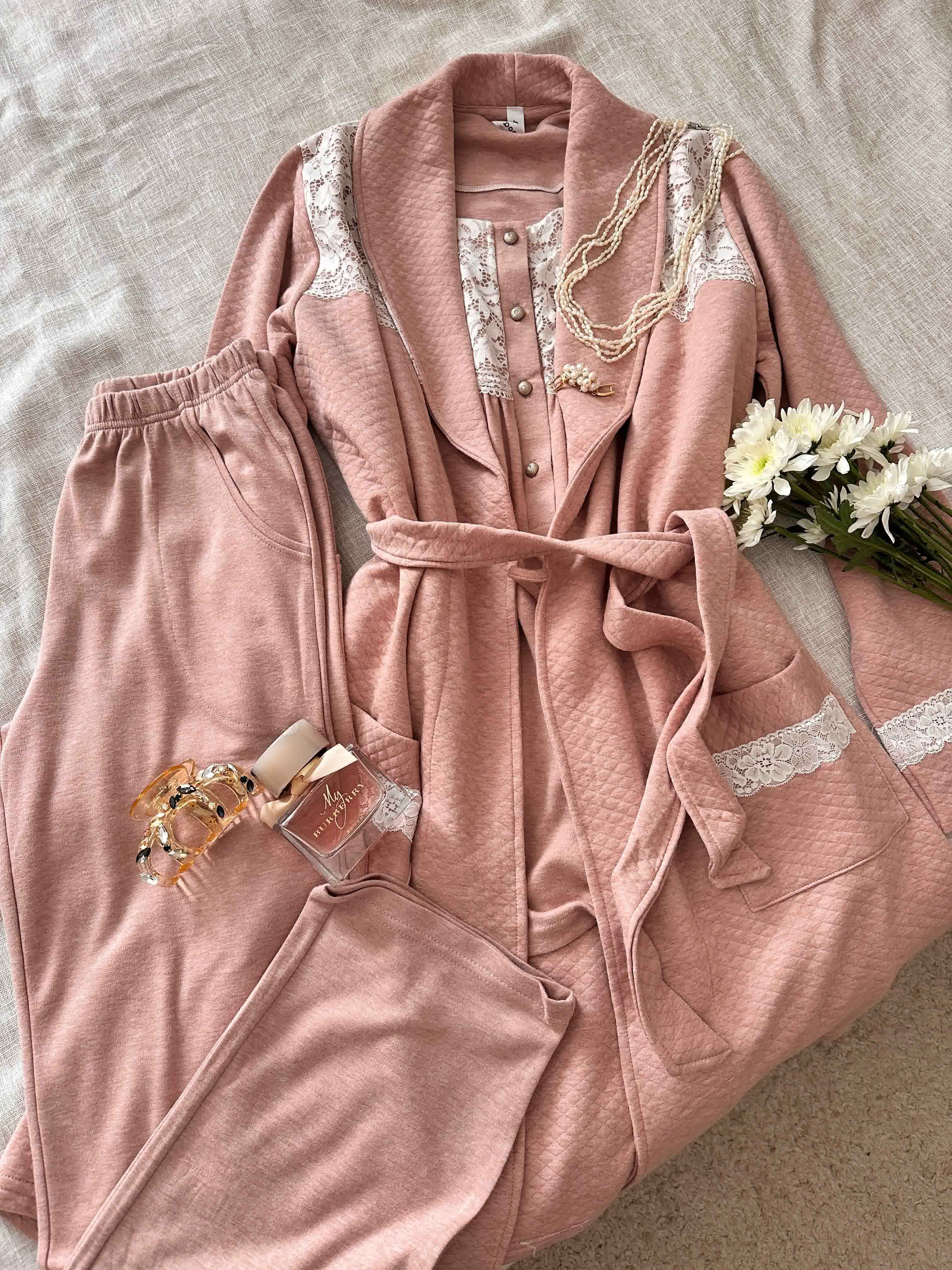 3 pieces Bone matelassé 