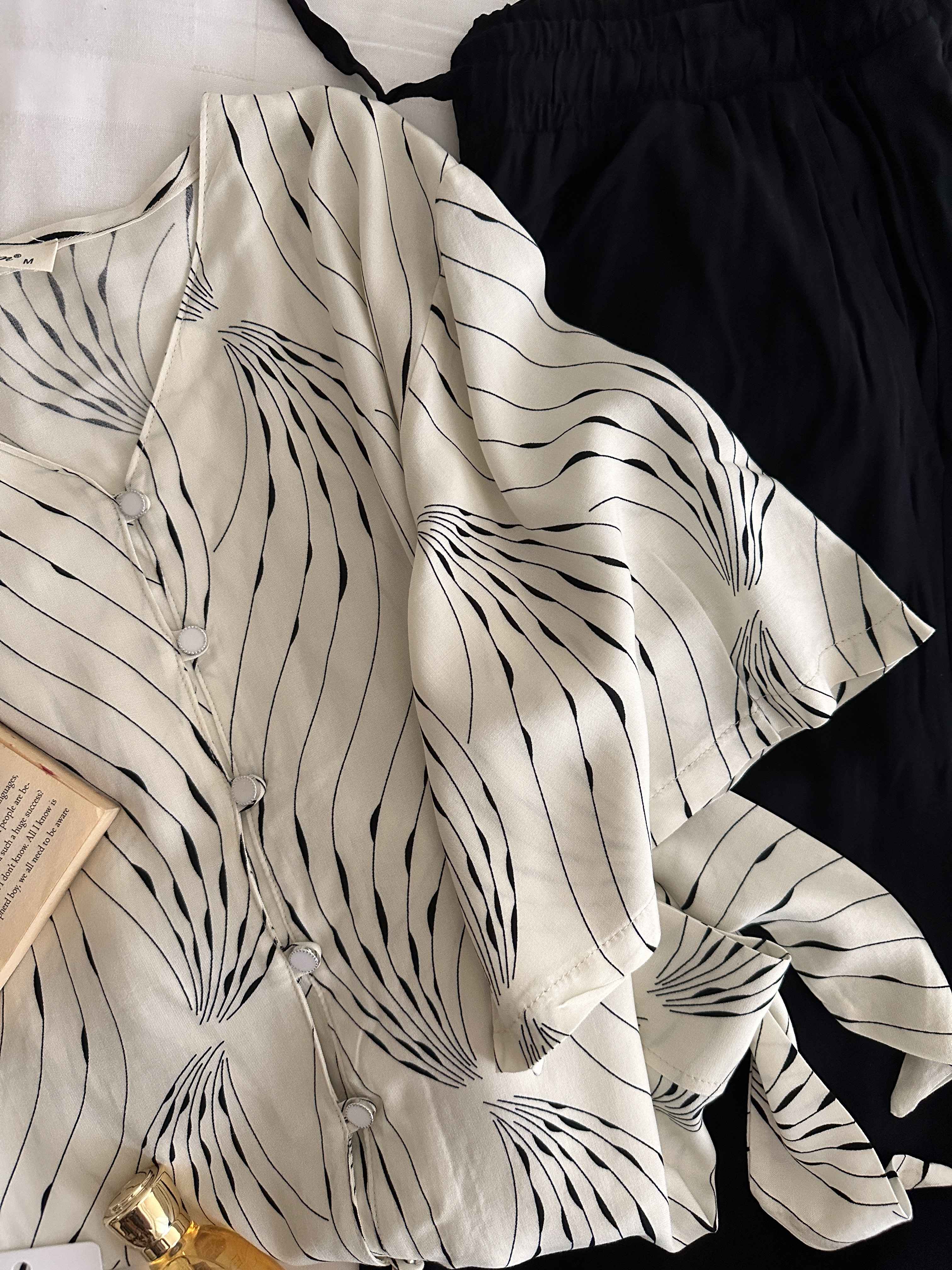 Homewear Poleren noir et blanc 