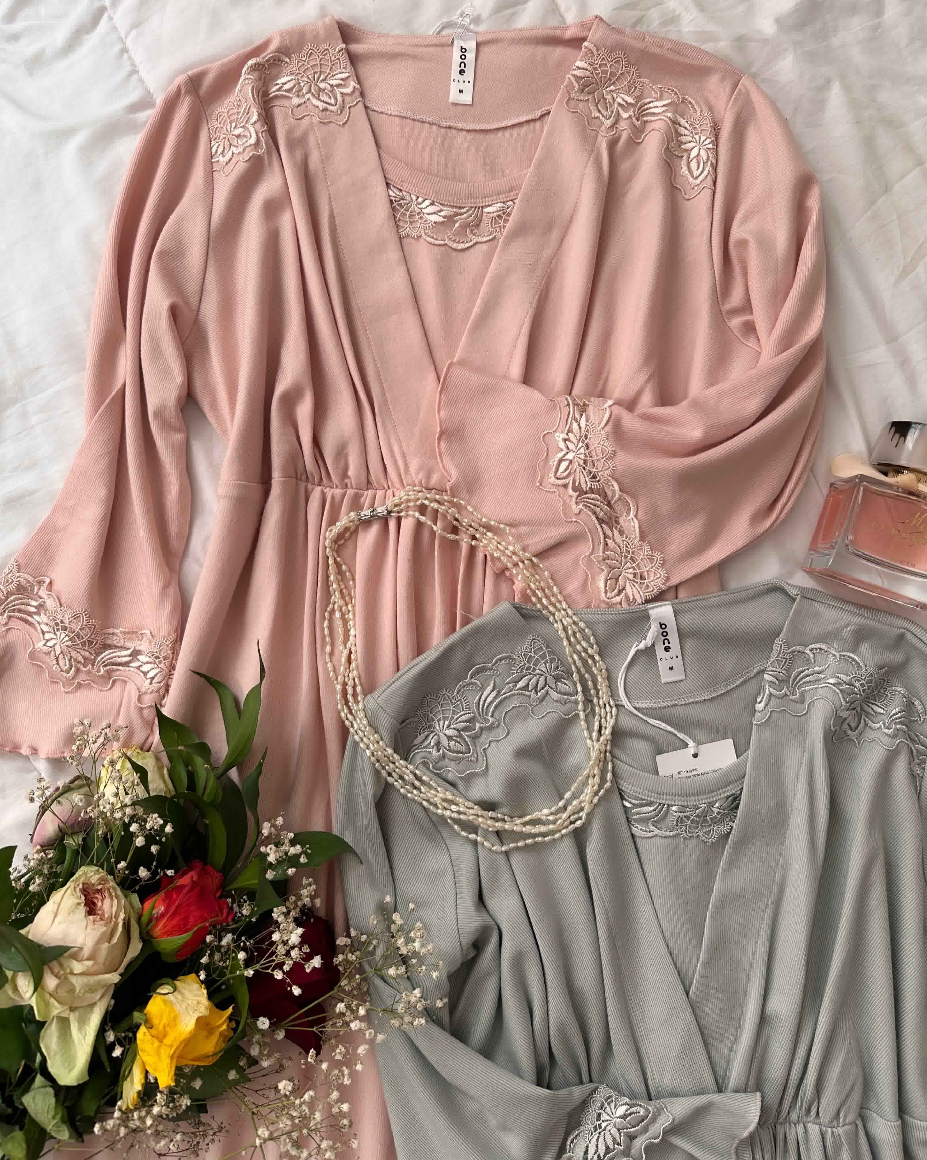 Robe Bone cache-coeur 