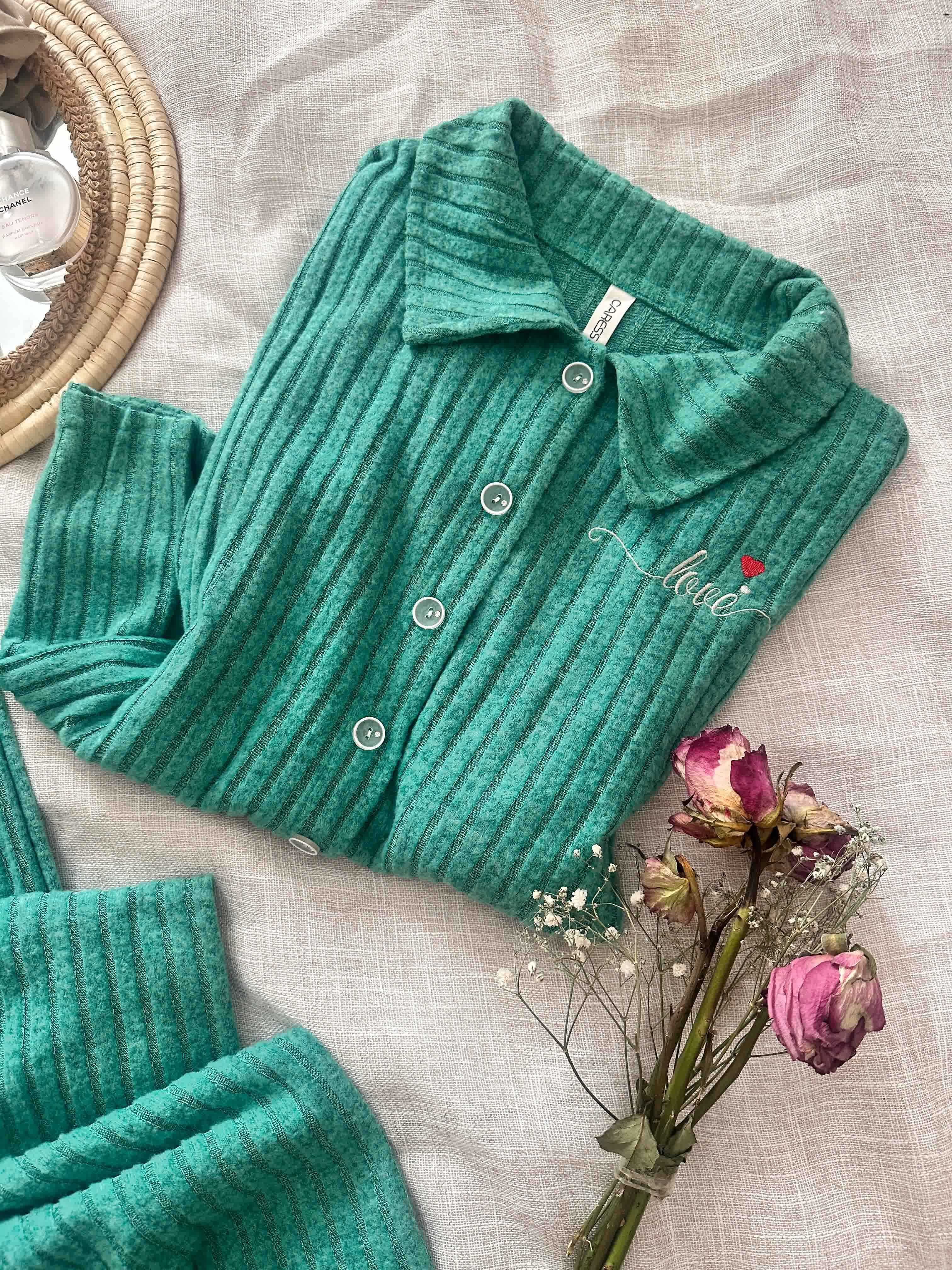 Pyjama boutonné avec col 