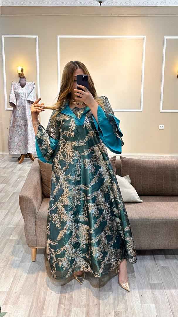 Robe white lily brocard transparent 