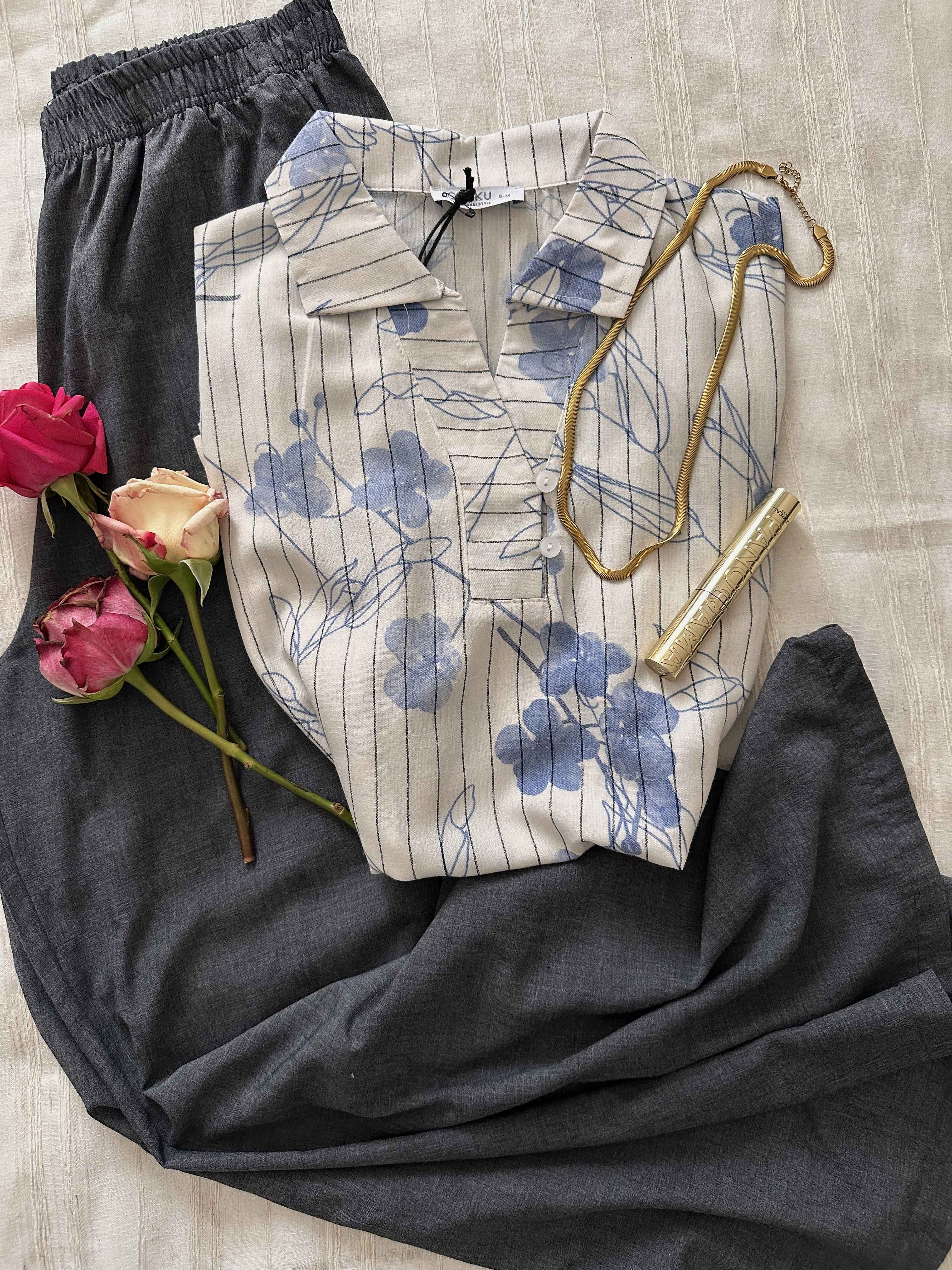 Homewear avec col haut bleu rayonnée 