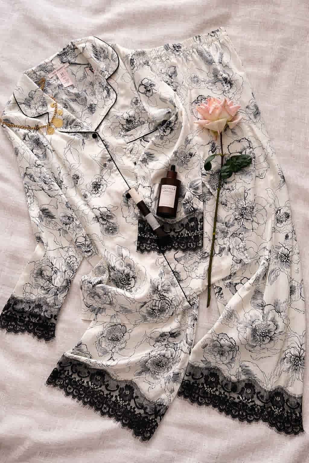 Pyjama satin H dessiné 