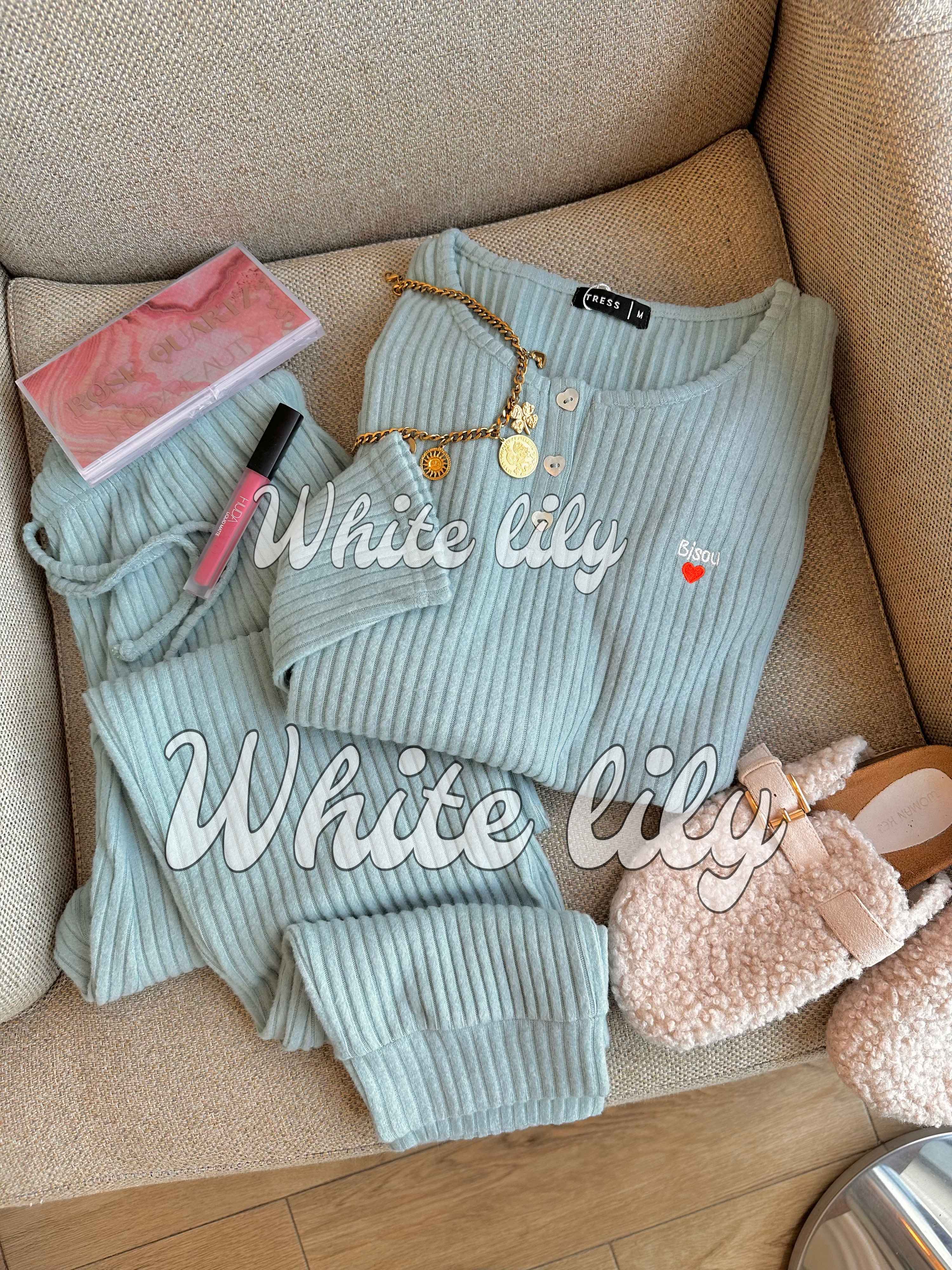 Pyjama laine bouton coeur