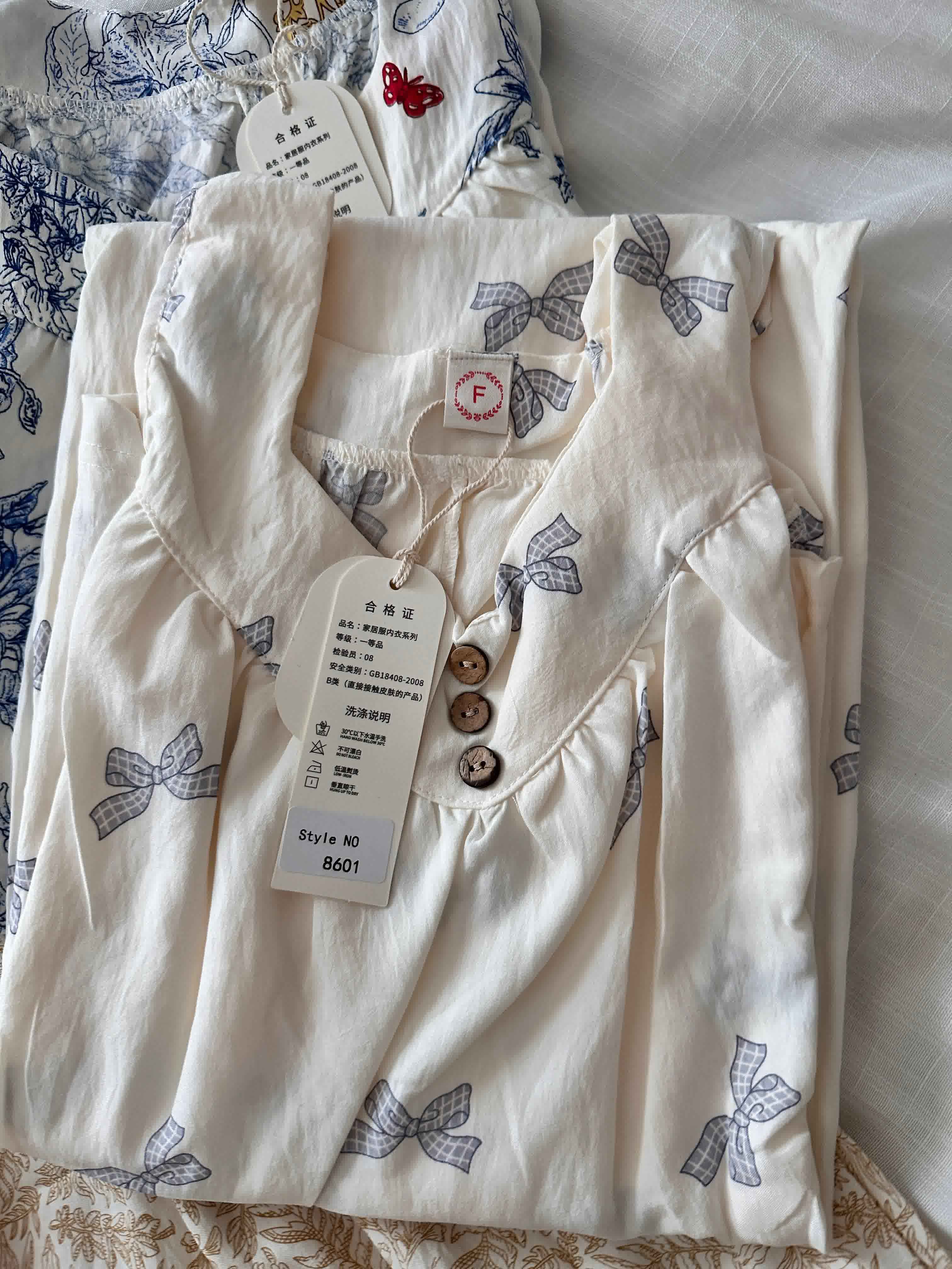 Robe decolletée coton crepé 