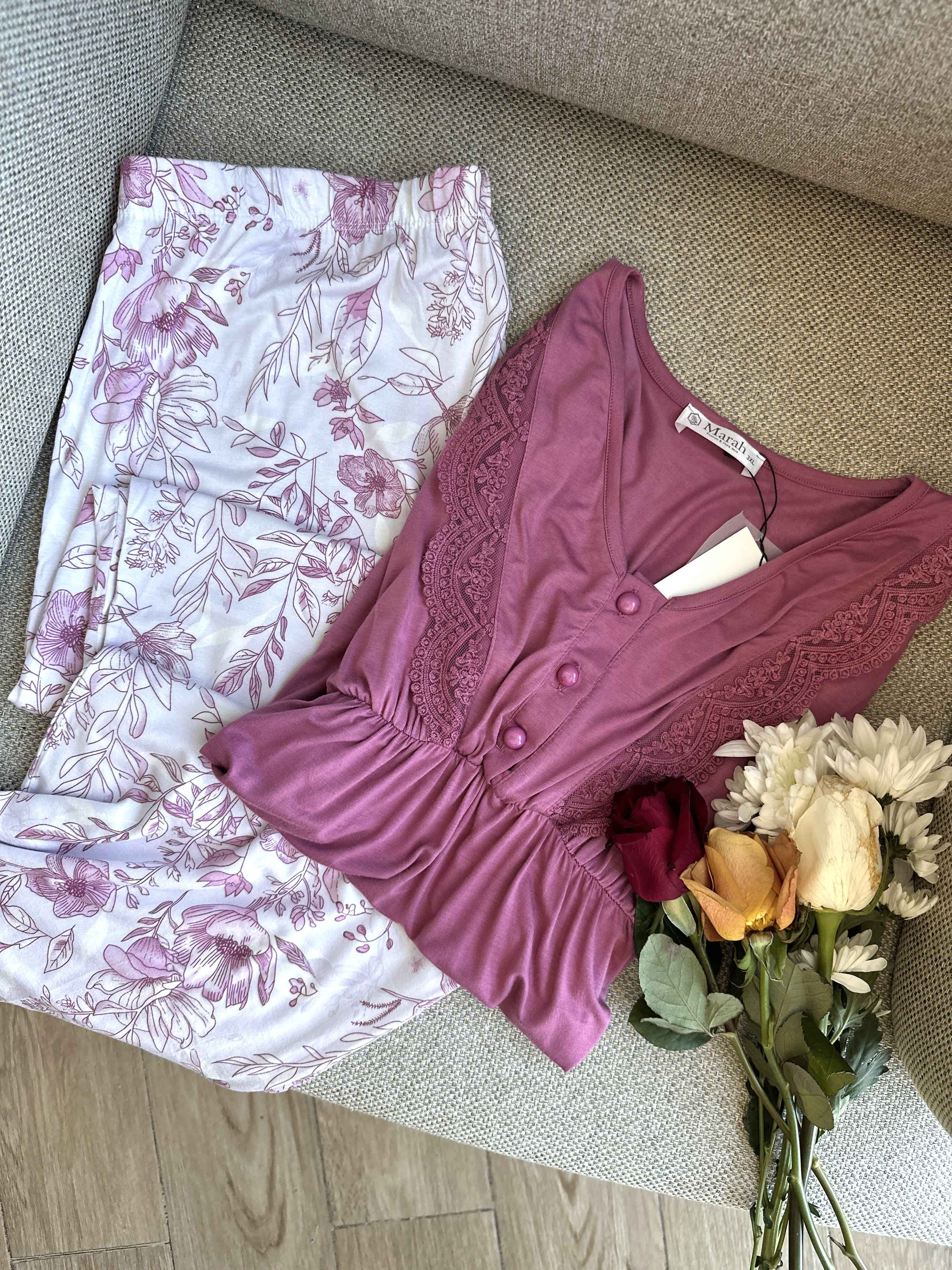 Pyjama  rose boutons avec dentelle 