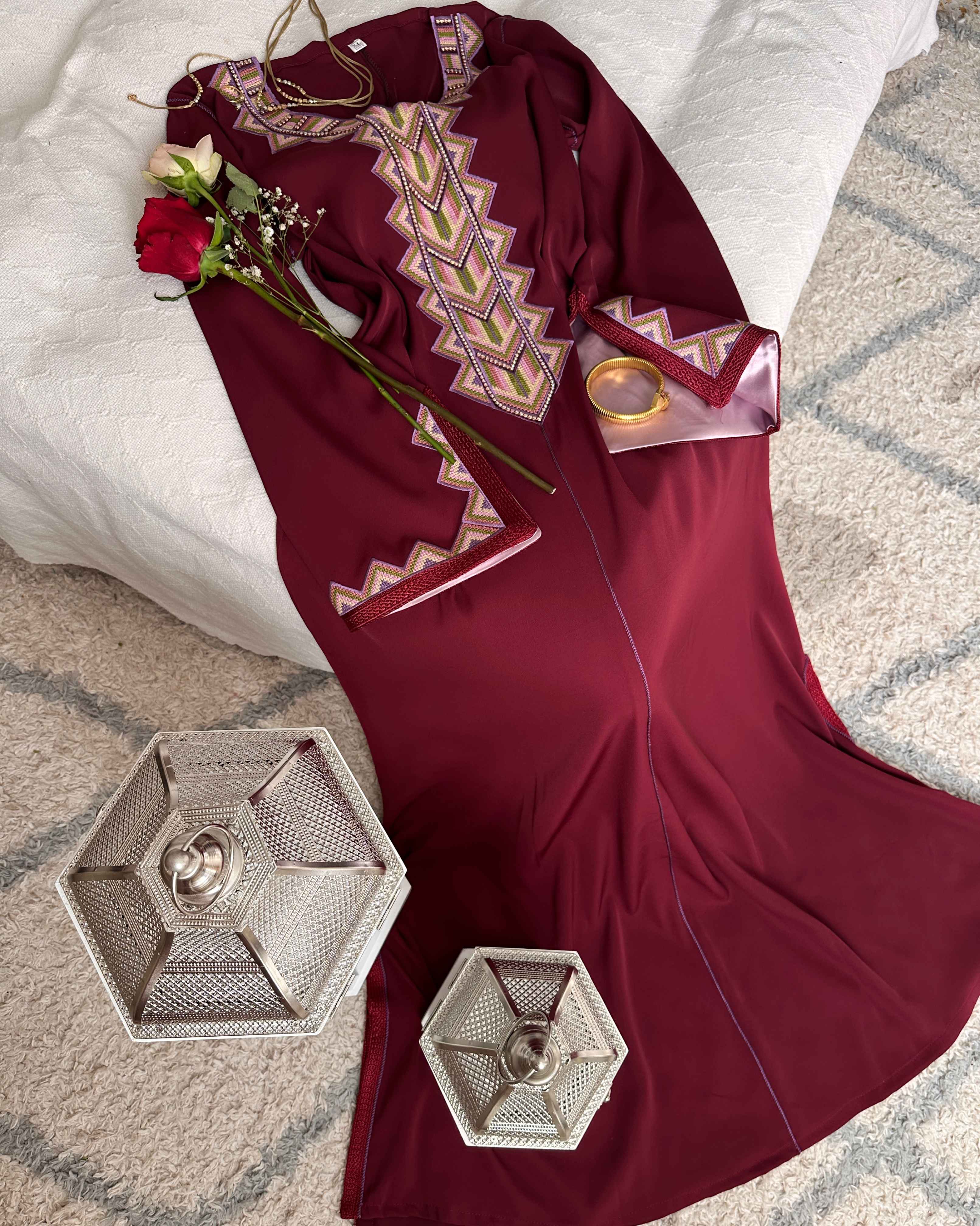 Robe broderie geometrique 