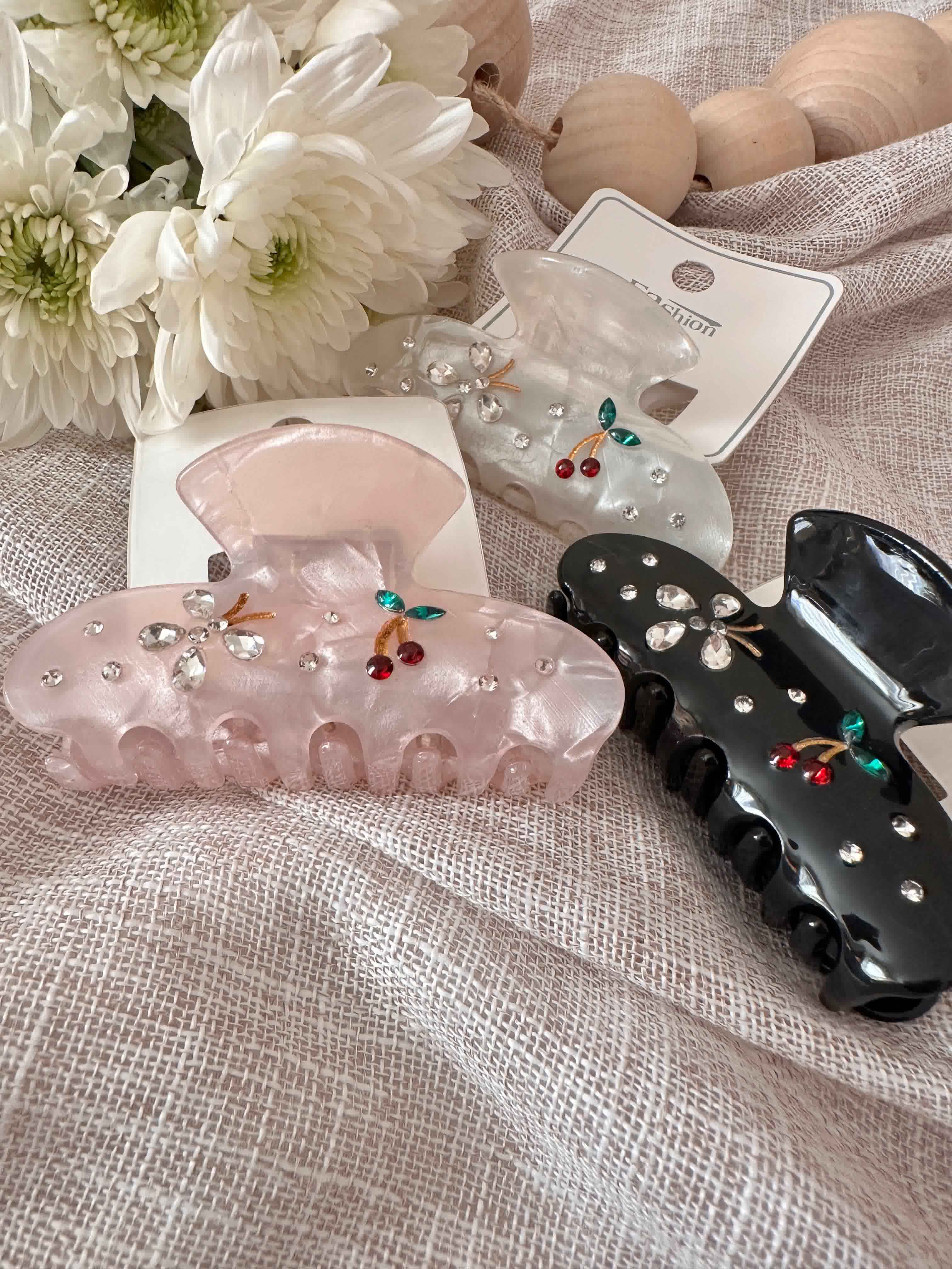 attache cerise perlé 