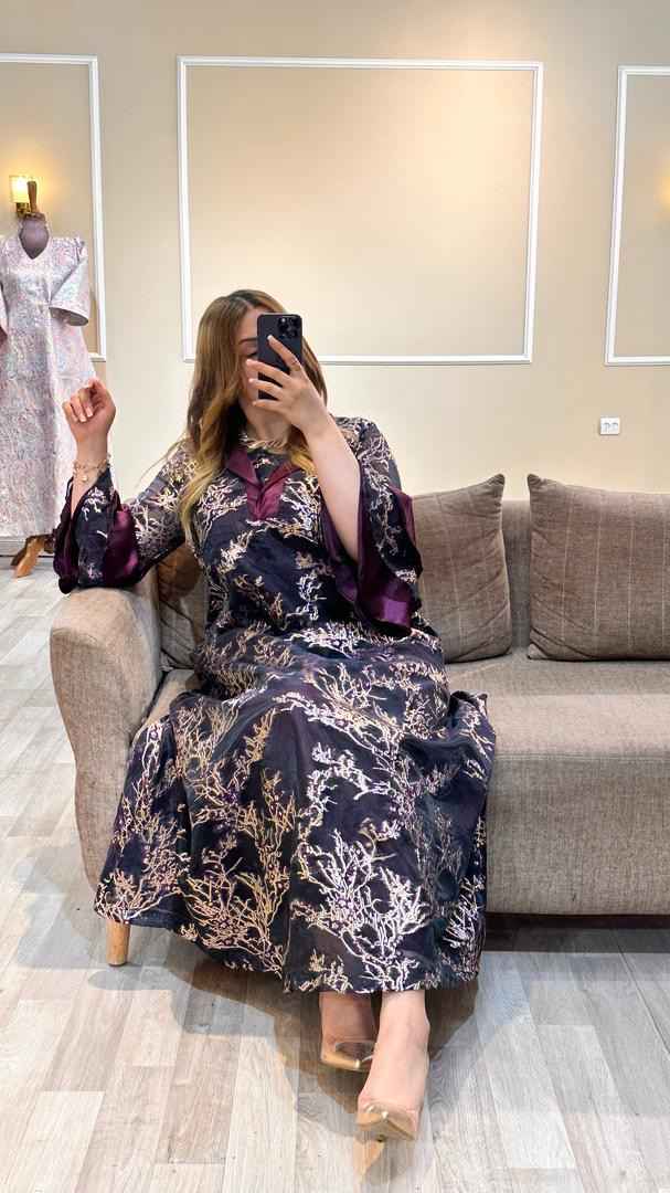 Robe white lily brocard transparent