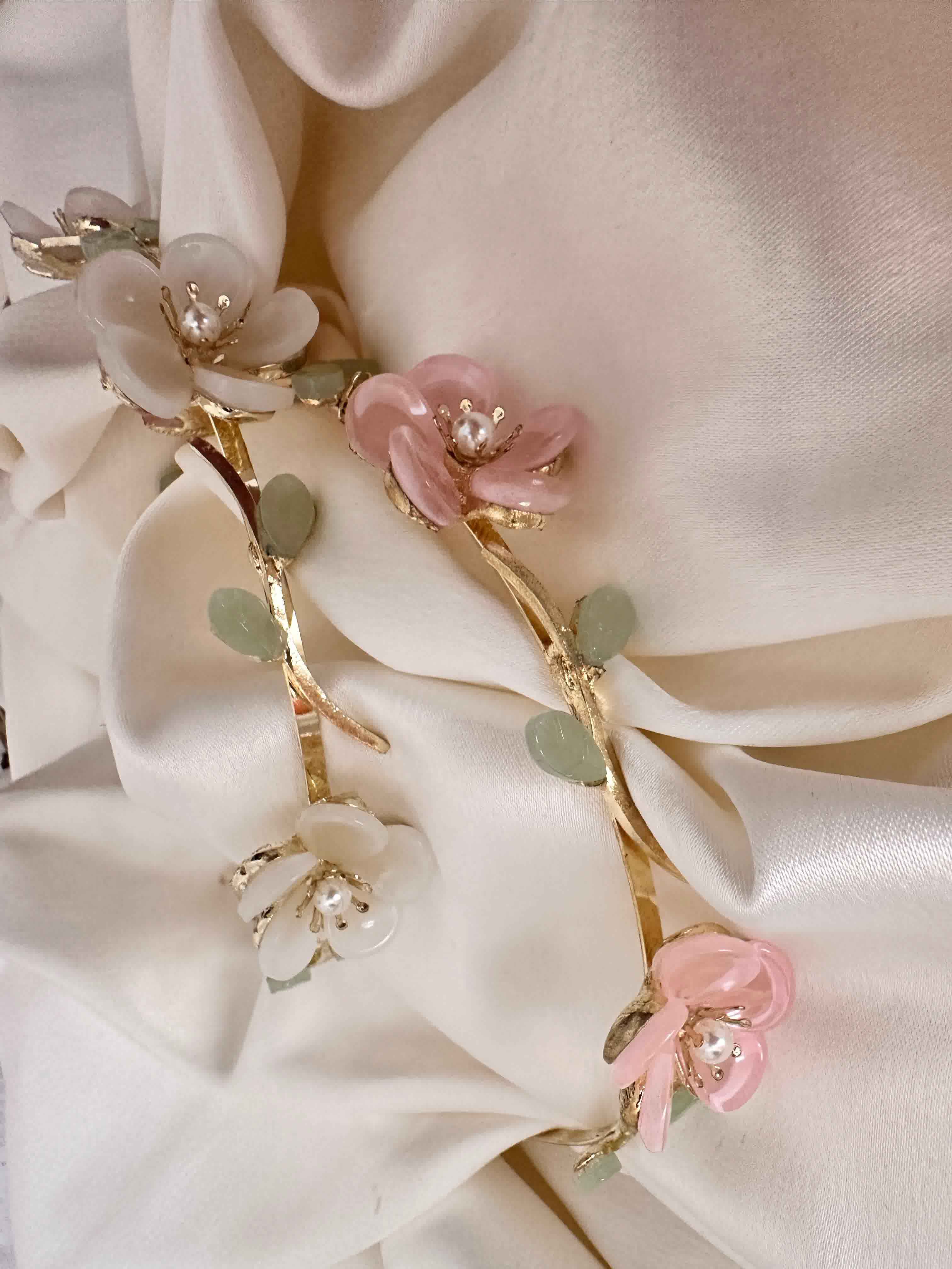 Serre tete metalique pierre 