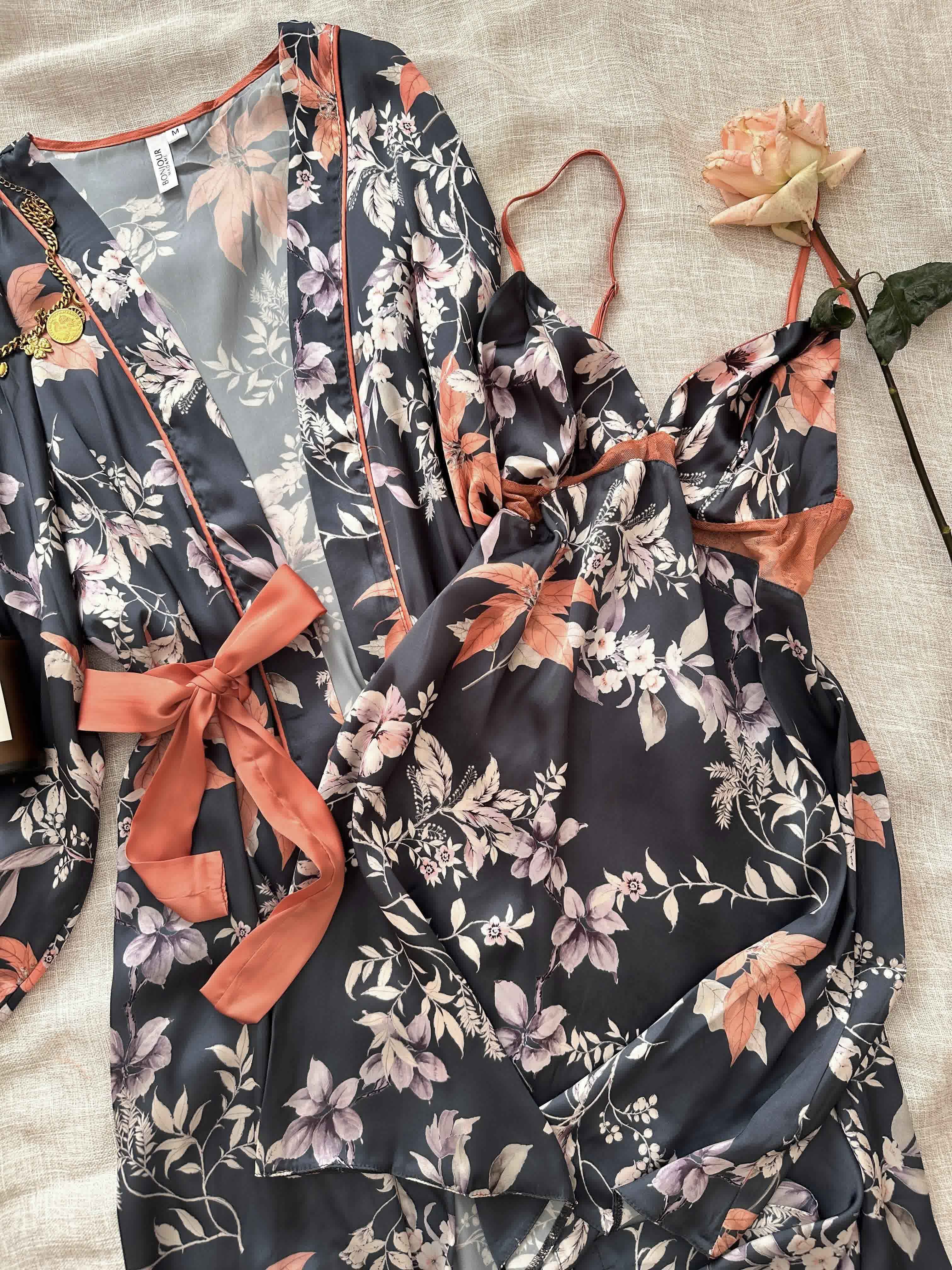 Deshabillé Bonjour bleu pigeon fleuri 