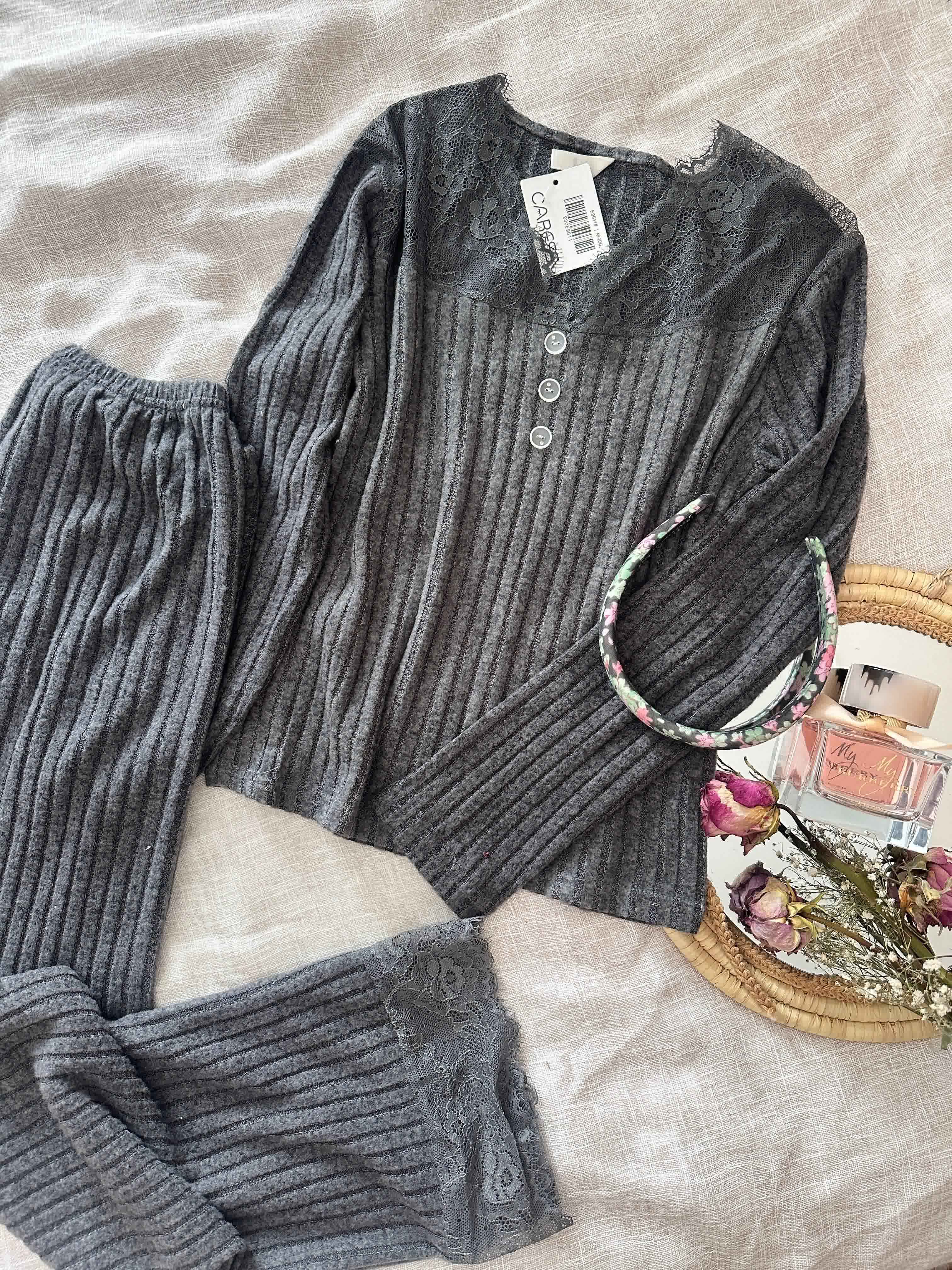 Pyjama laine/dentelle 