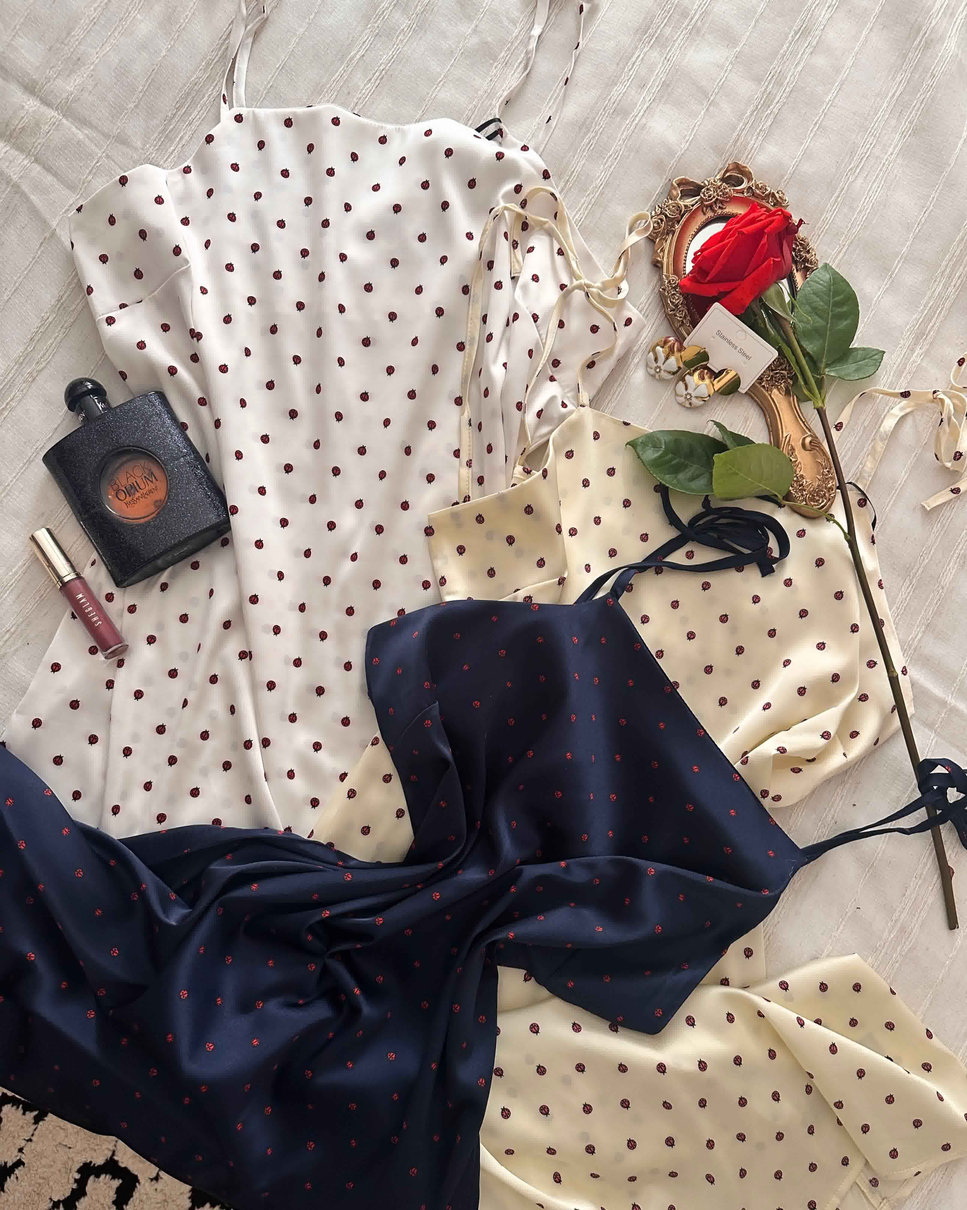 Robe coccinelle satin 