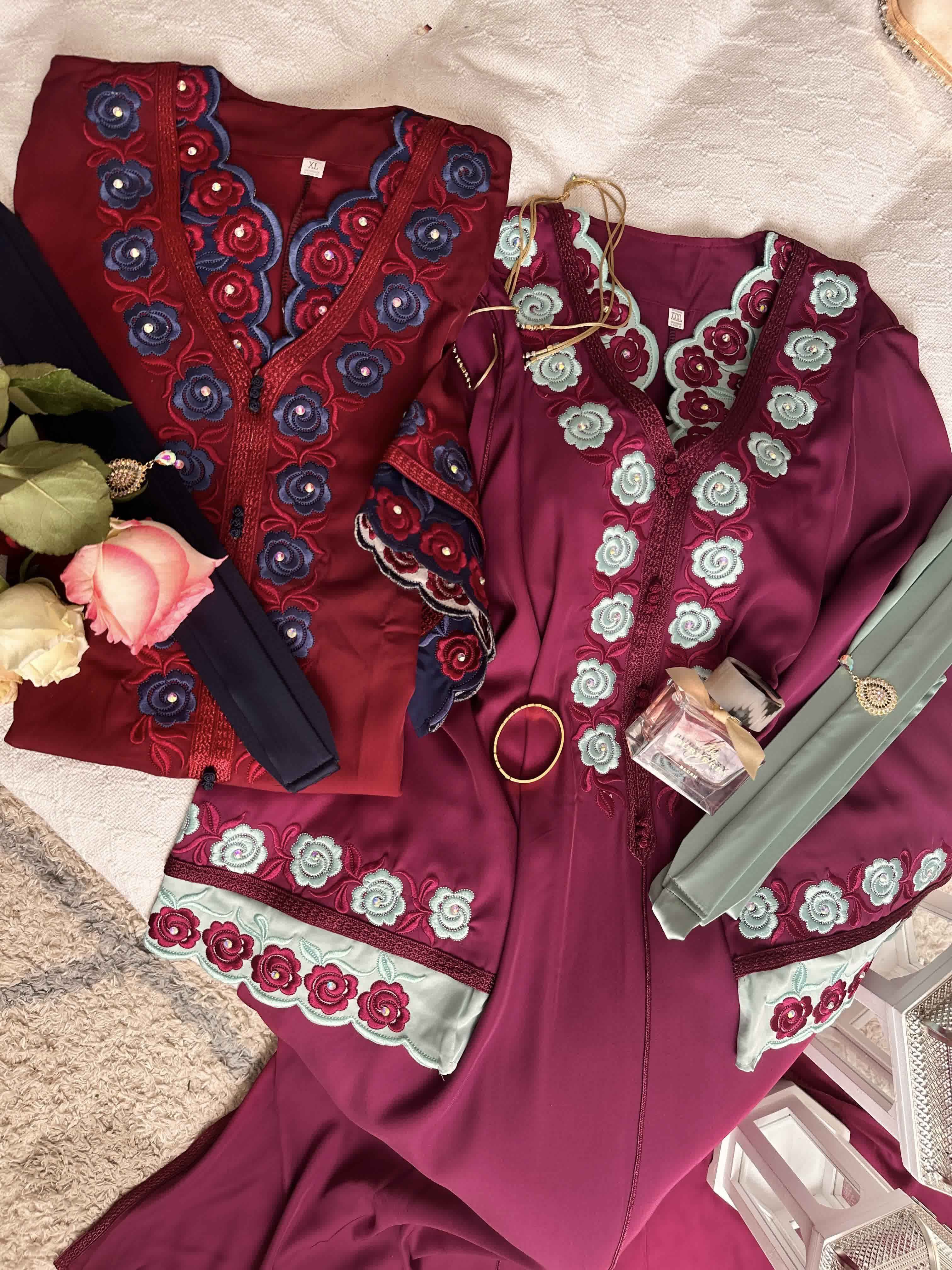 Caftan double broderie fleurs 