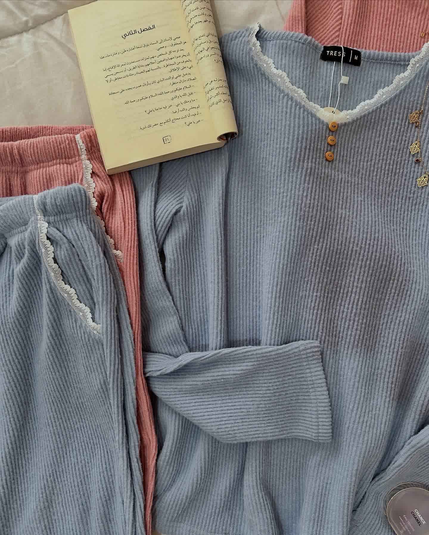 Pyjama needle rib col dentelle