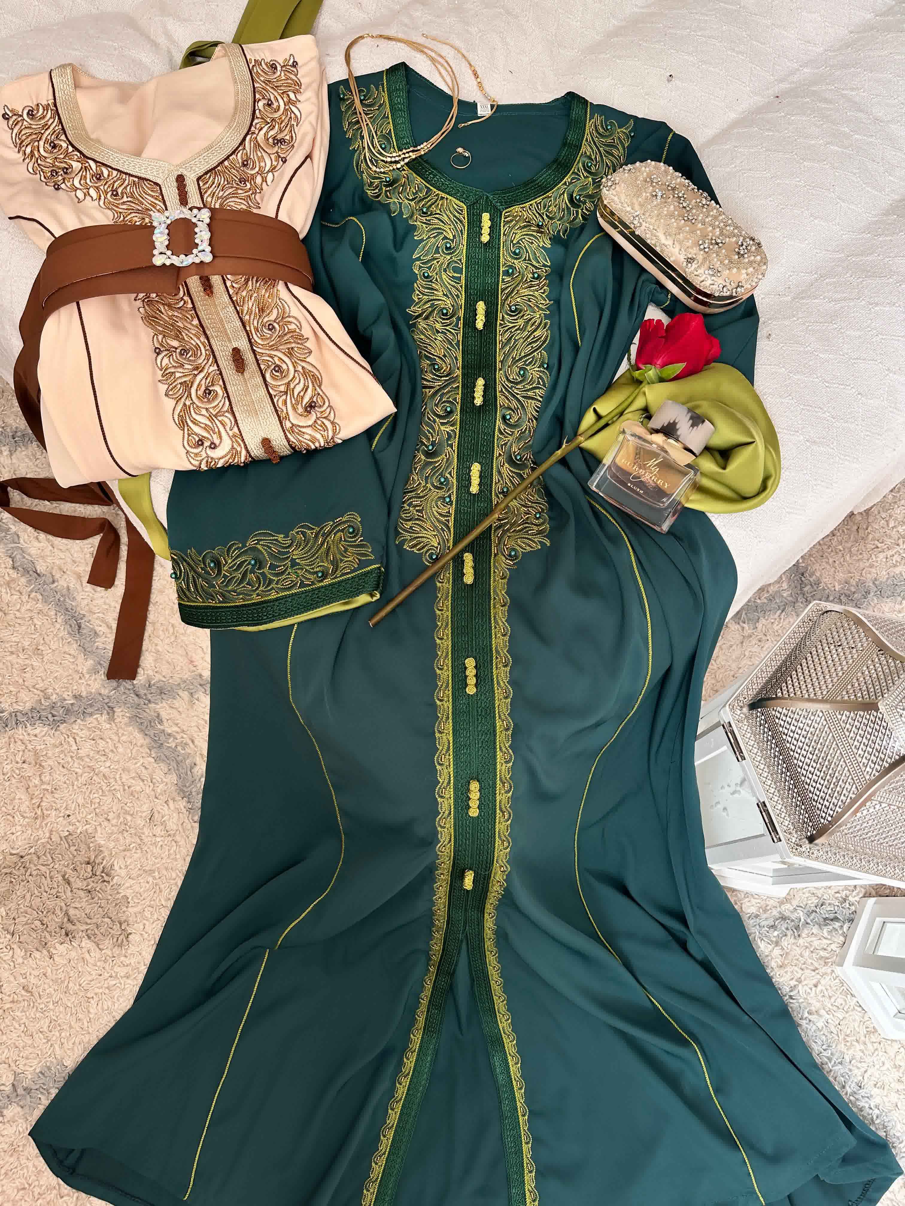 Caftan broderie et perlage à main 