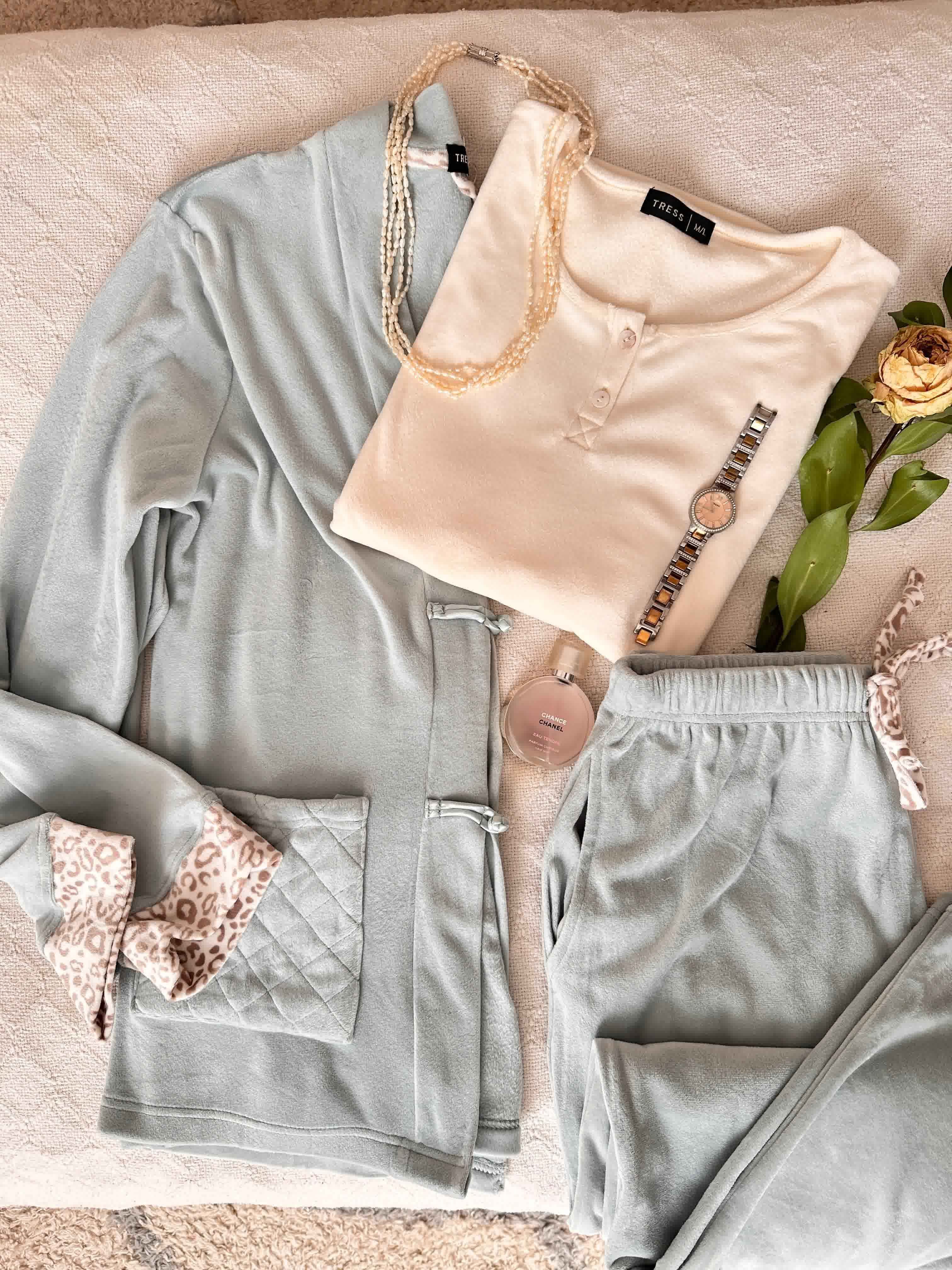 Ensemble style koréen velour