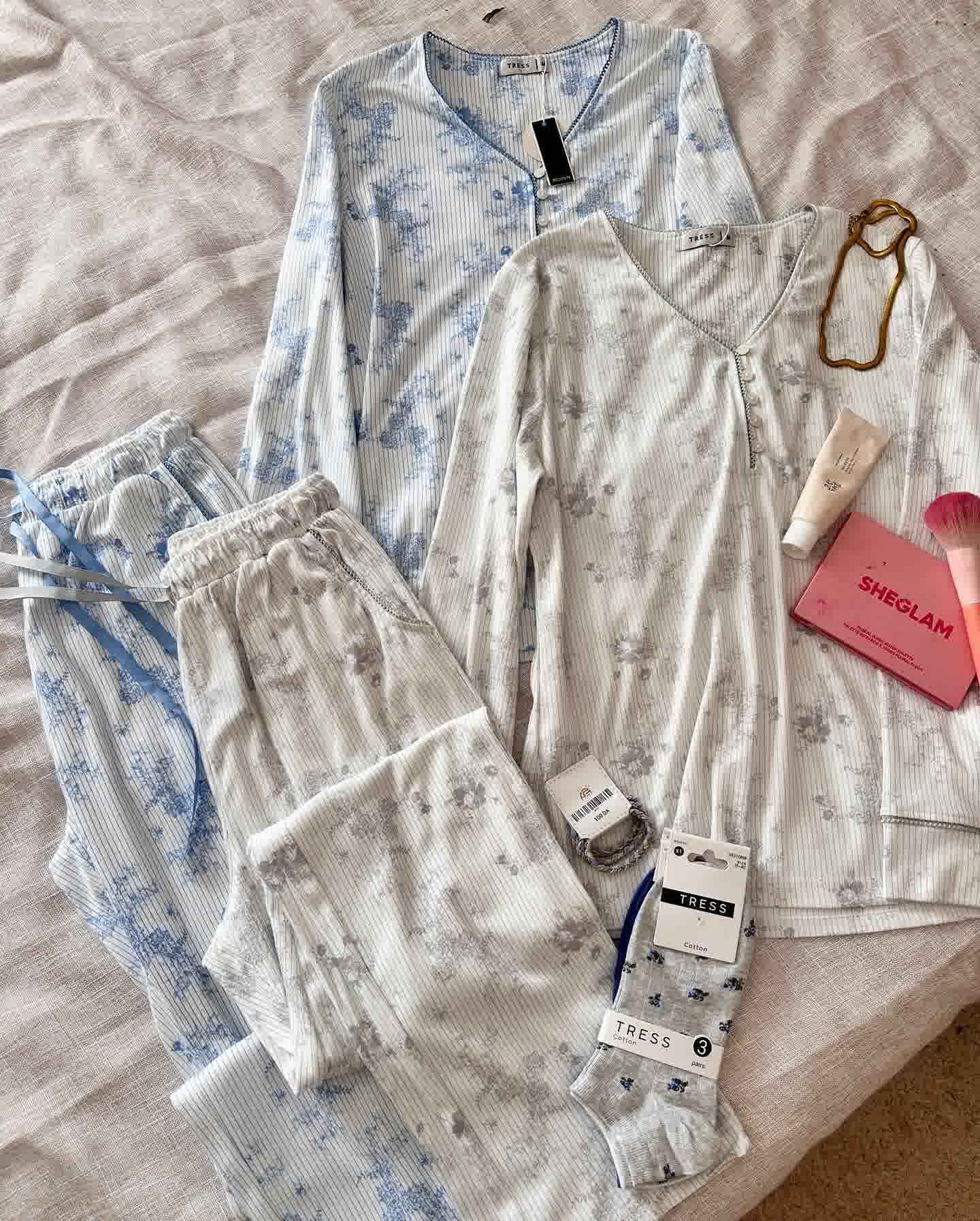 Pyjama tress gris/bleu fleuri