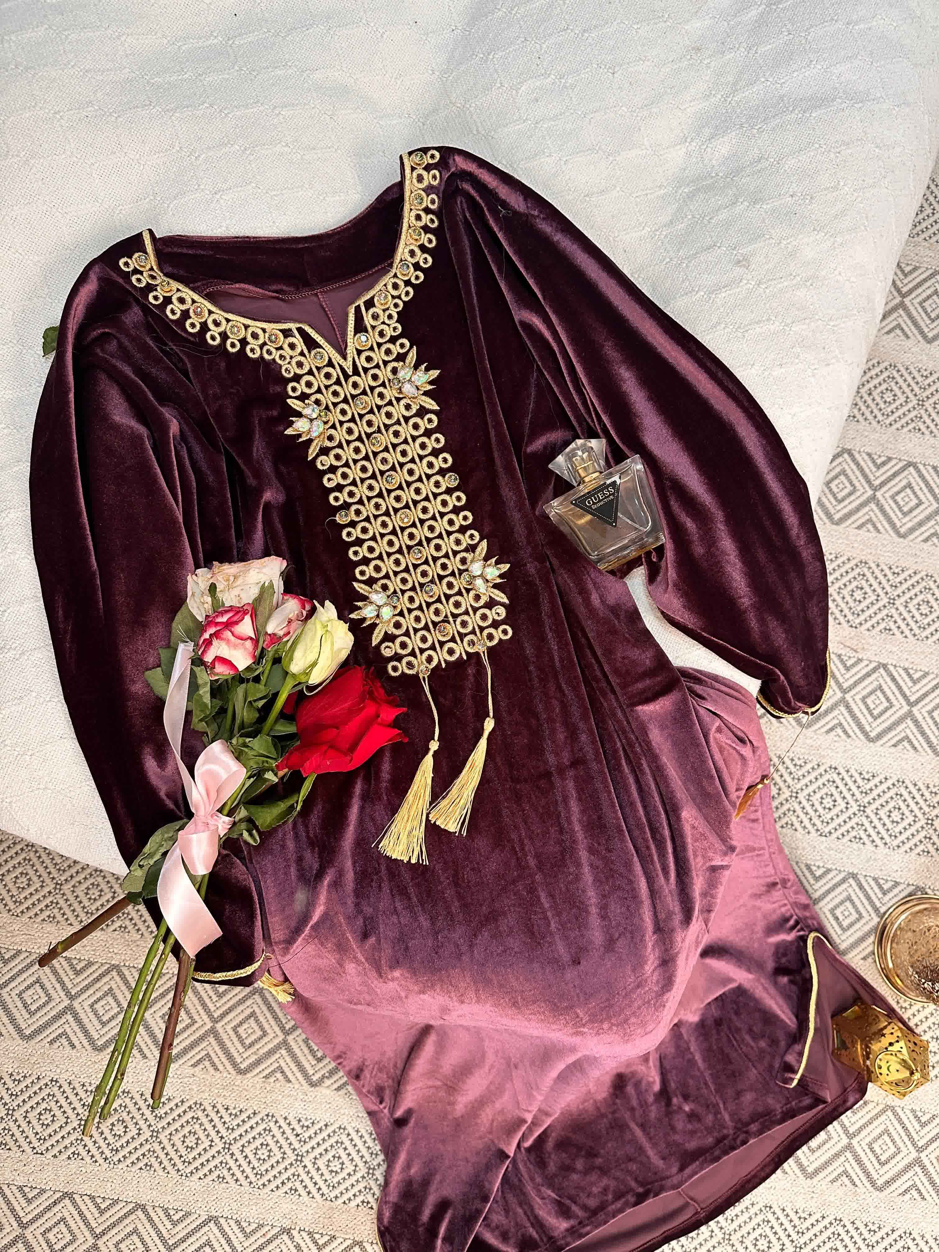 Robe standard broderie 