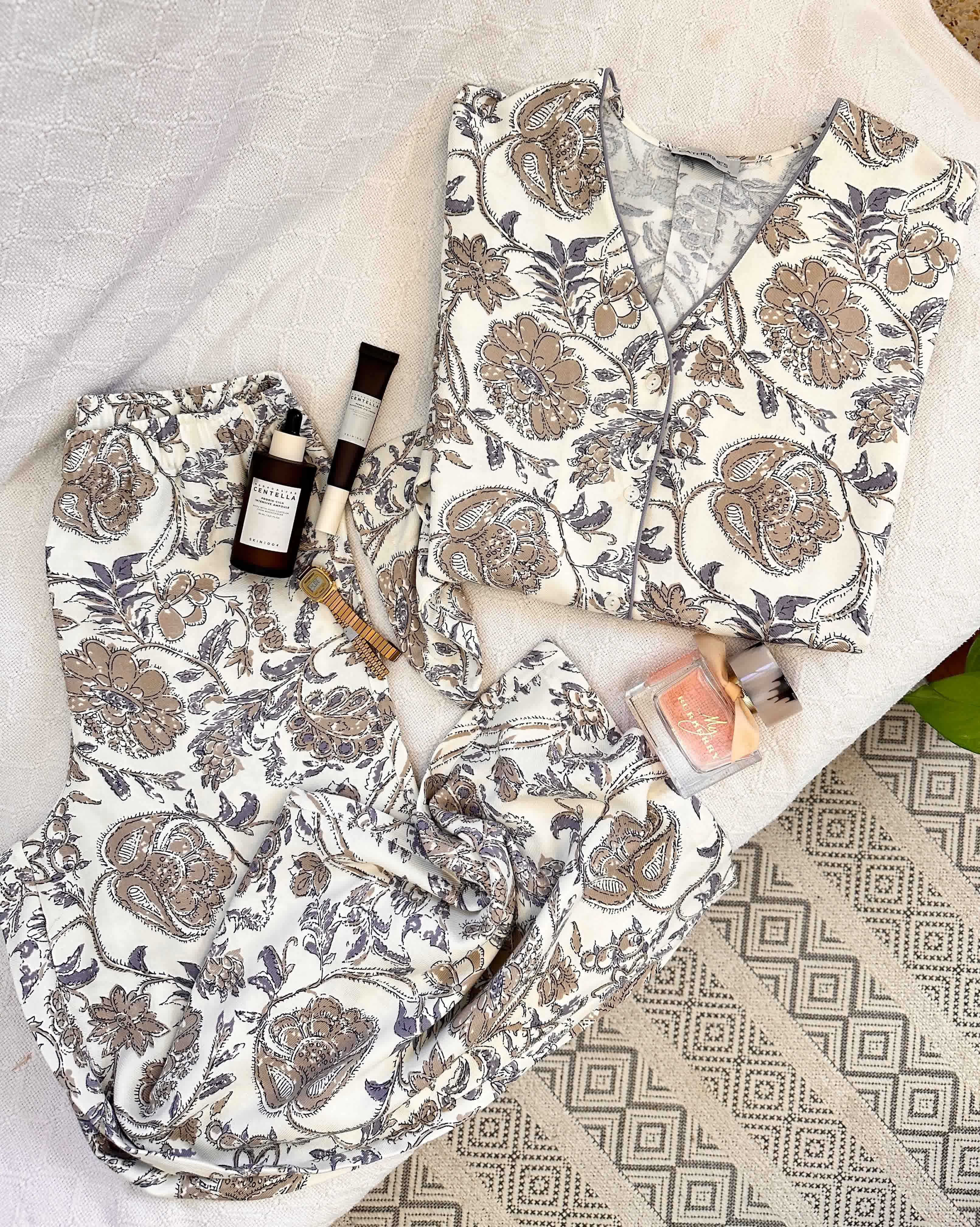 Homewear Penymood blanc cassé fleuri