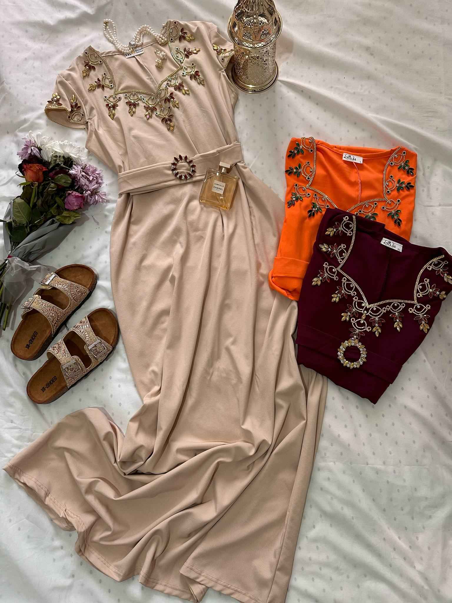 Robe perlage petite manchette