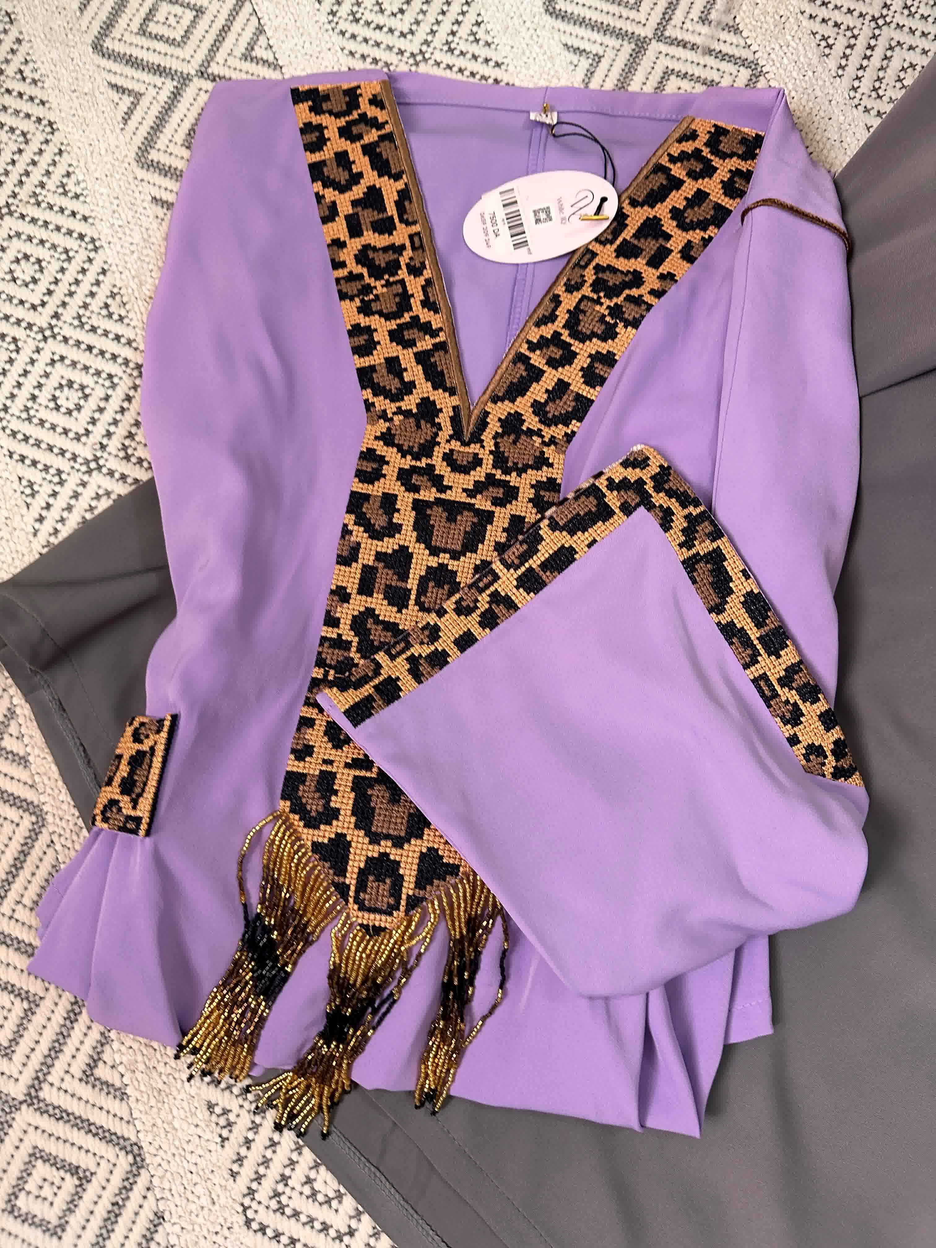 Robe broderie leopard 