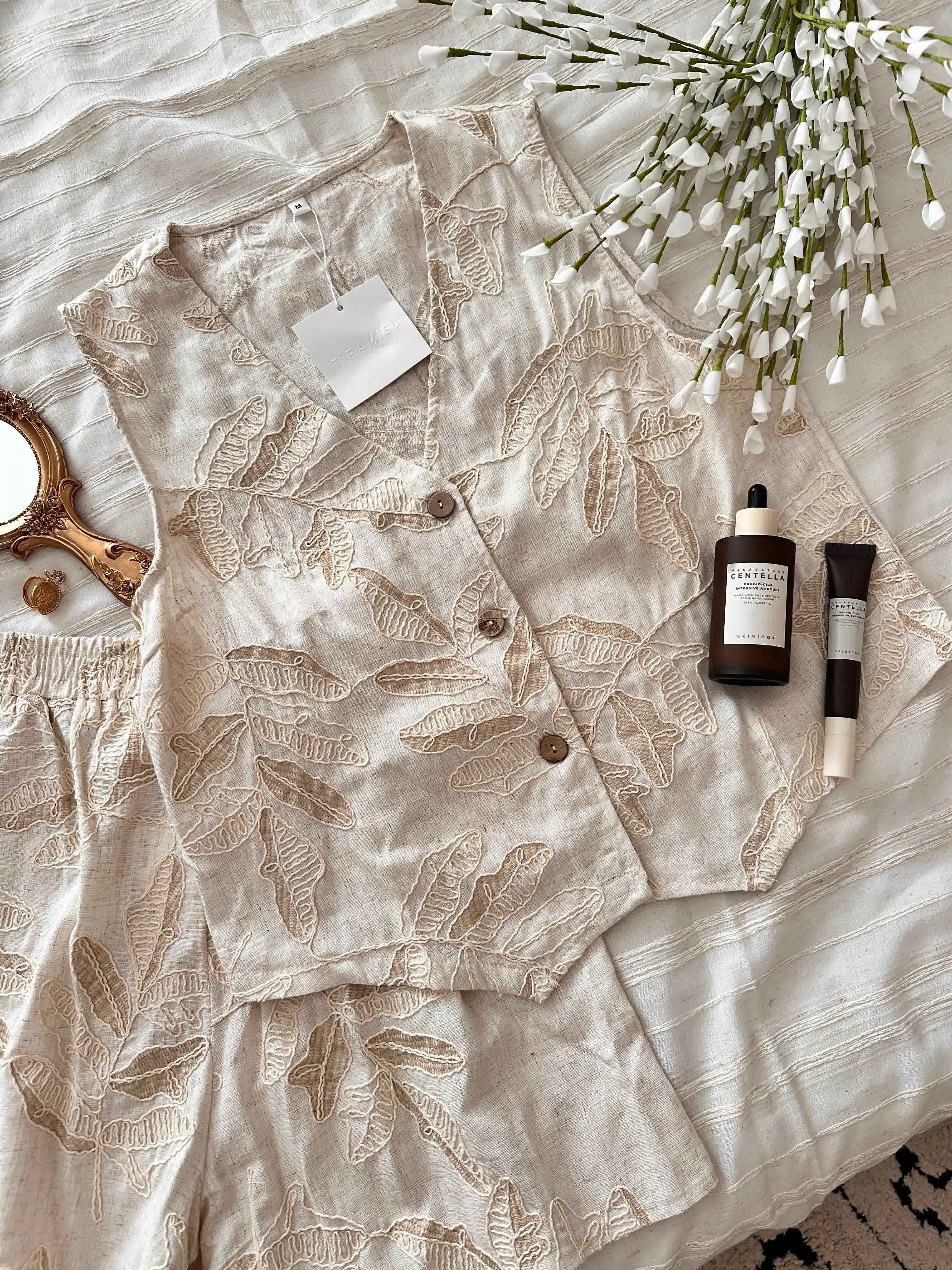 Gilet short fleuri Tiramisu 