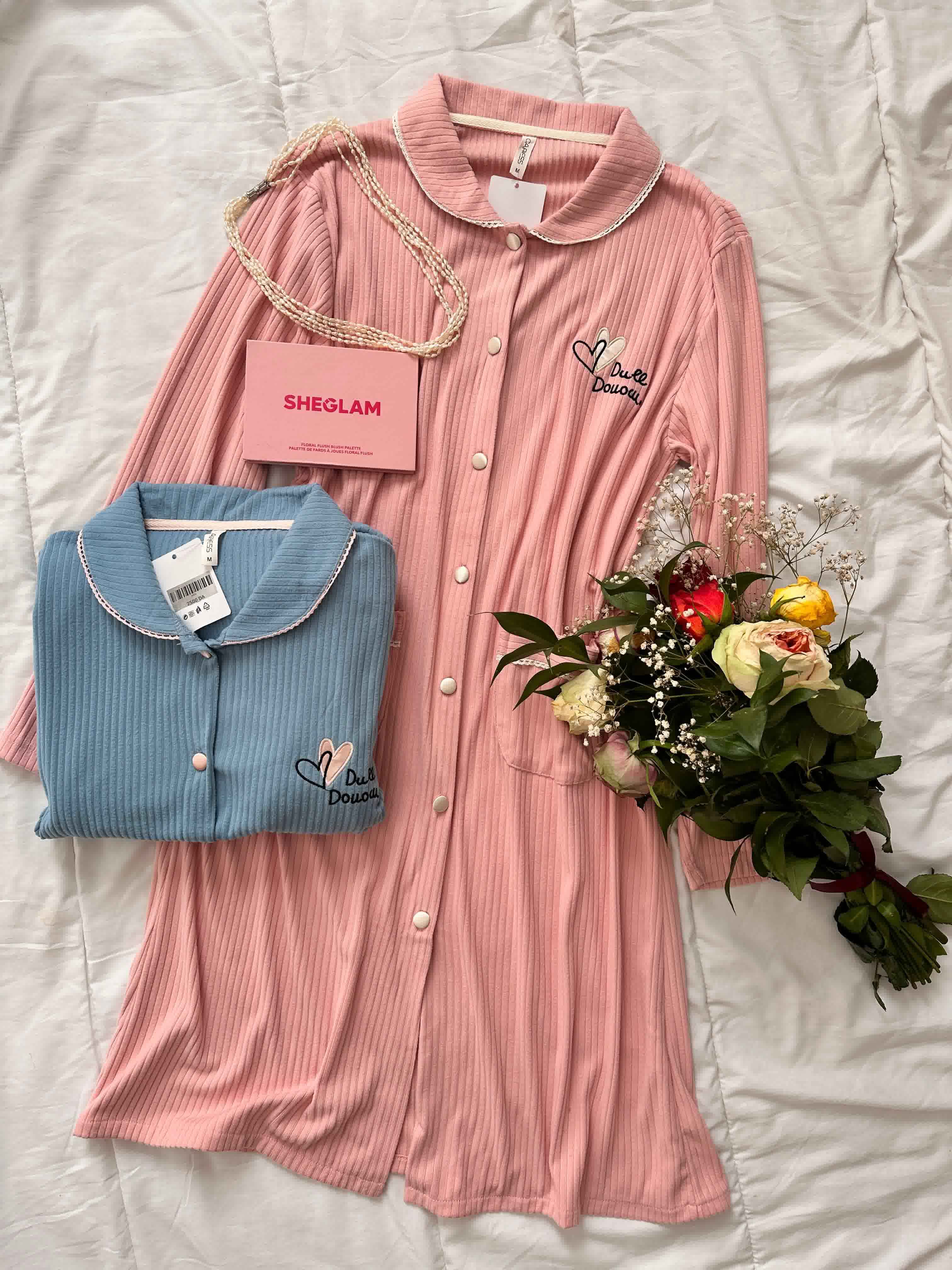 Robe Caress  buttons uni 