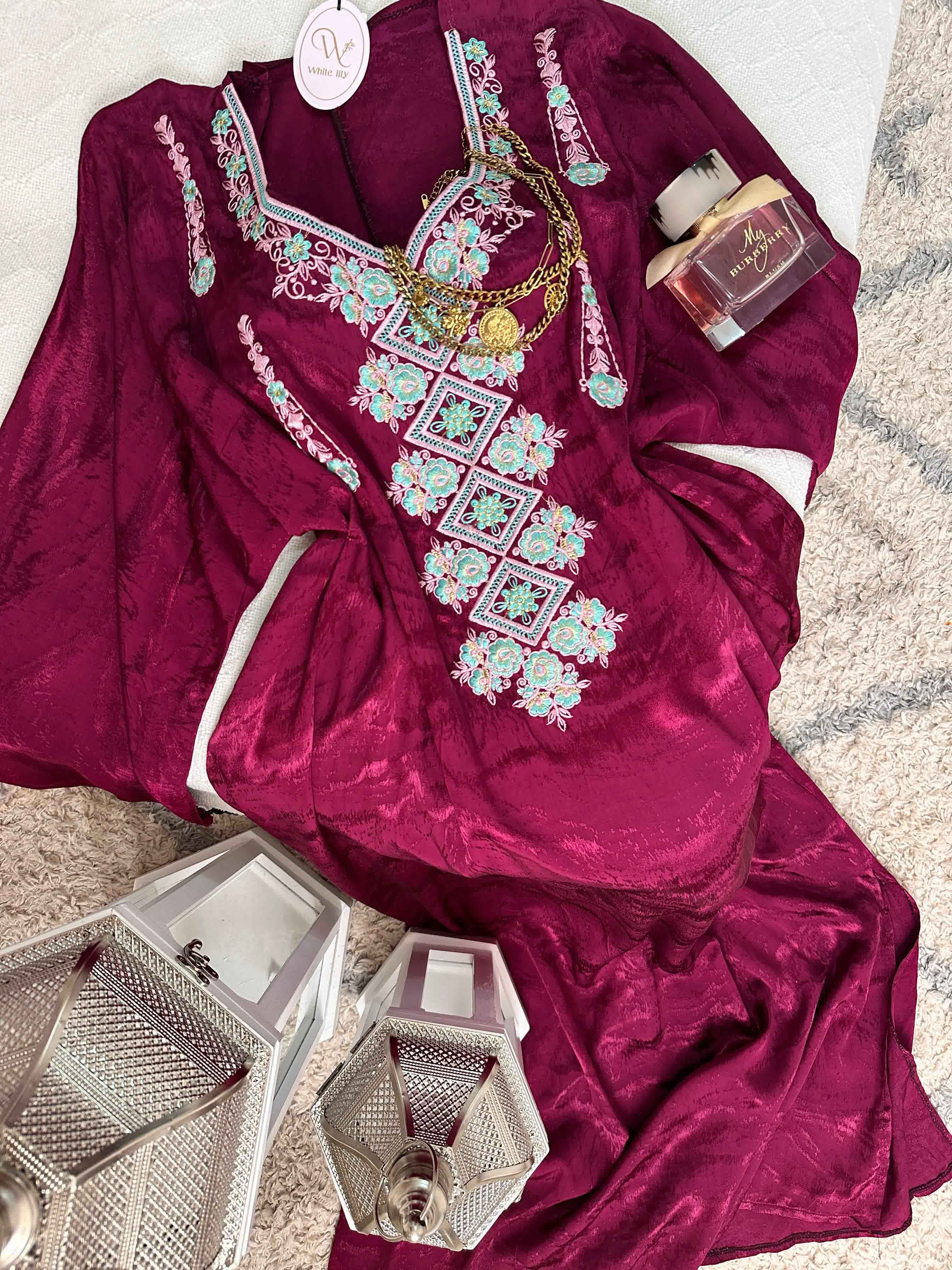 Robe kemkha broderie fleurs 