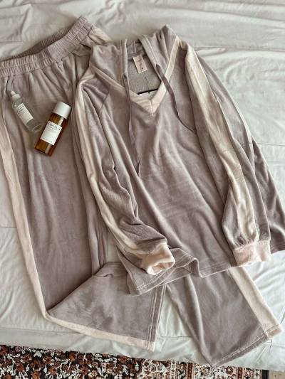 Pyjama Caresse velour uni