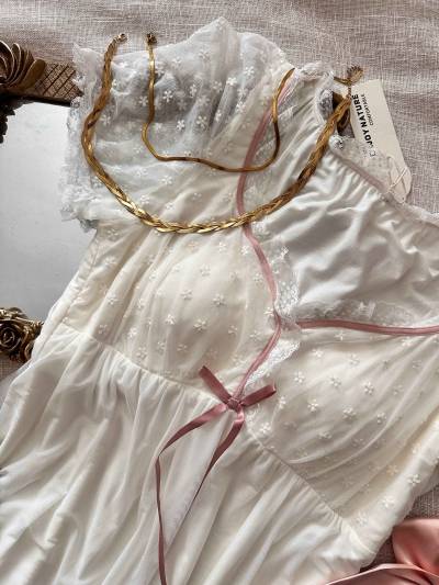 Robe vintage dentelle fleuri
