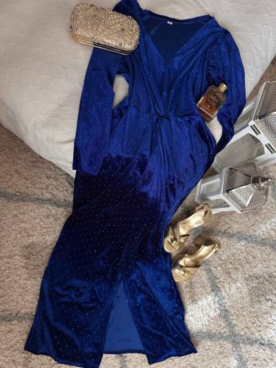 Robe velour brillante