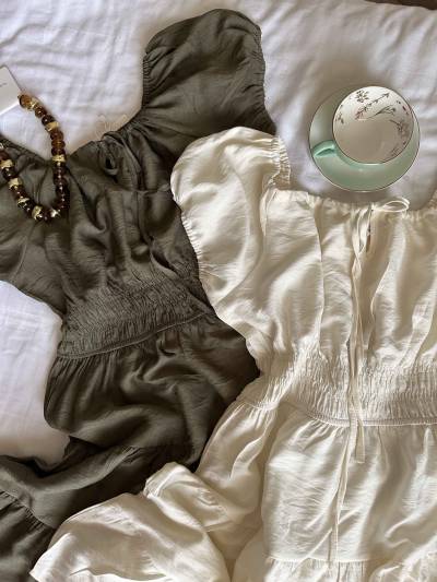 Robe tiramissu courte uni