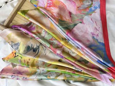 Foulard satin coloré