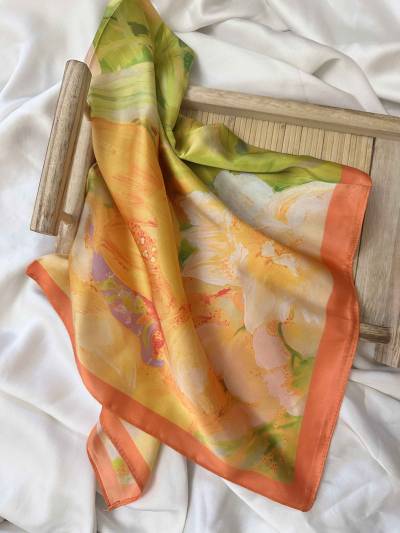Foulard satin coloré