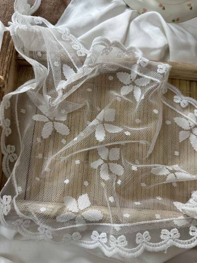 foulard dentelle