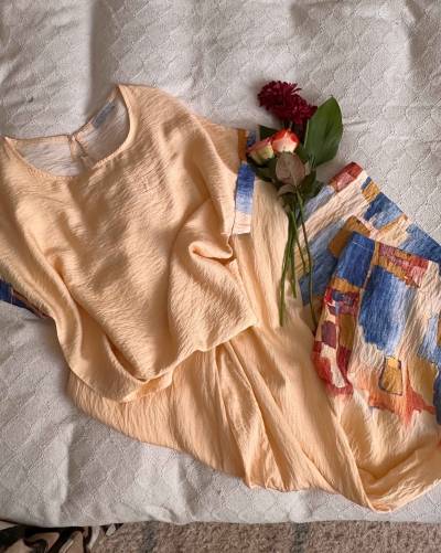 Homewear Cosku beige jaunatre motif painting