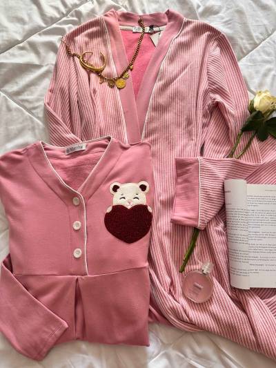 deshabillé marah rose et bleu femme enceinte